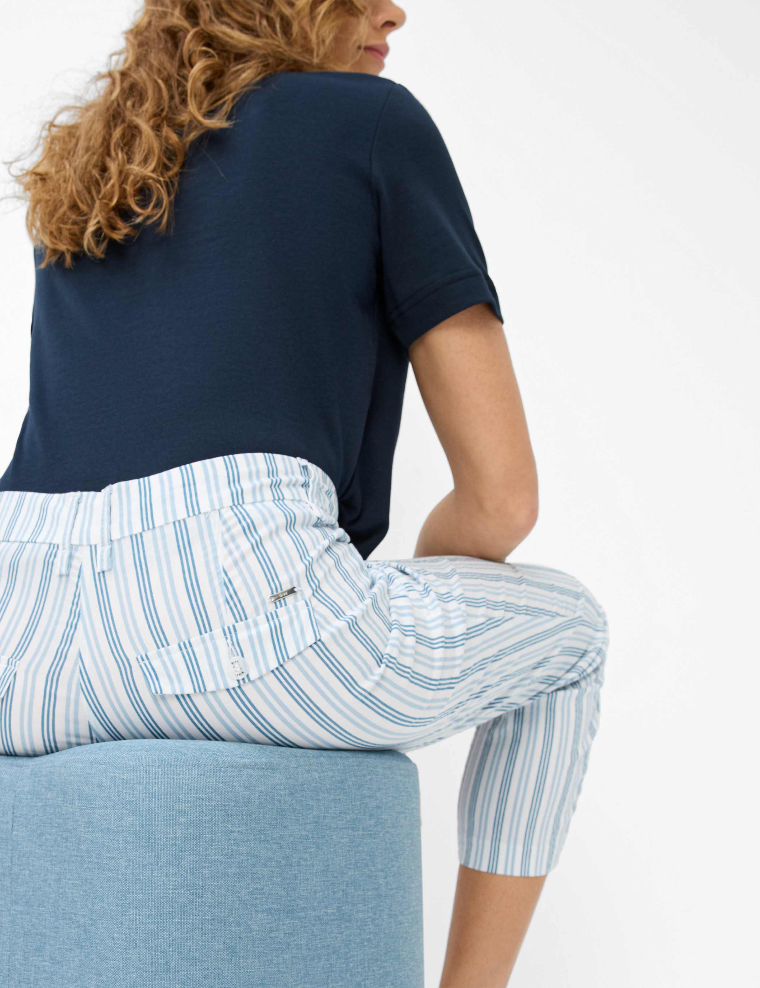 Damen Style MARA S Hellblau Regular Fit Detail 1