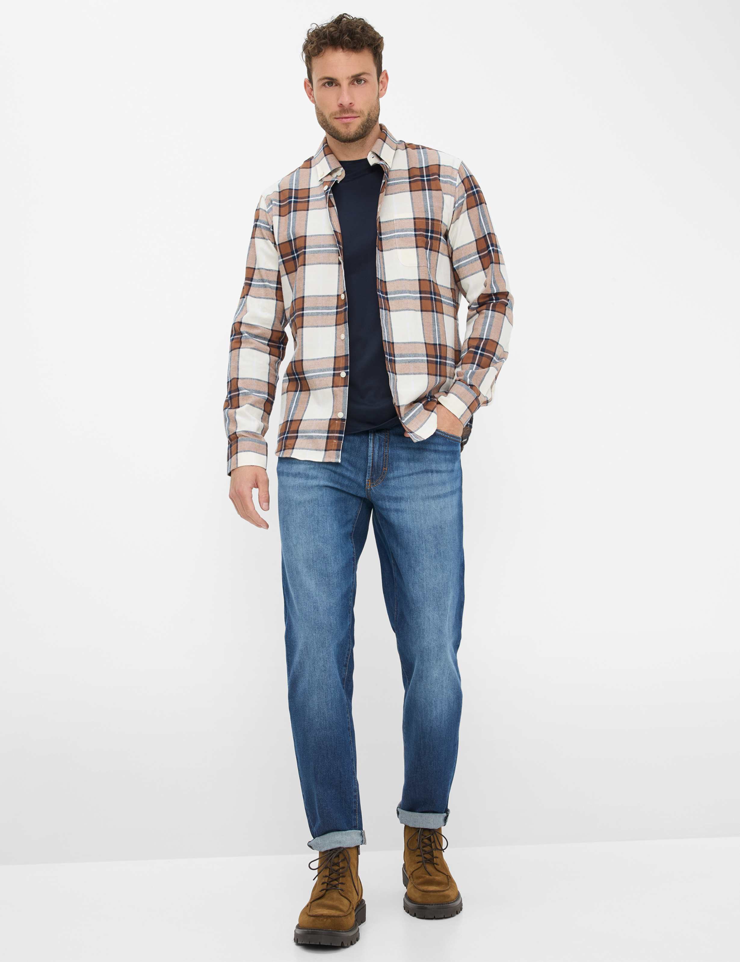 Herren Style DANIEL Beige  Model Outfit