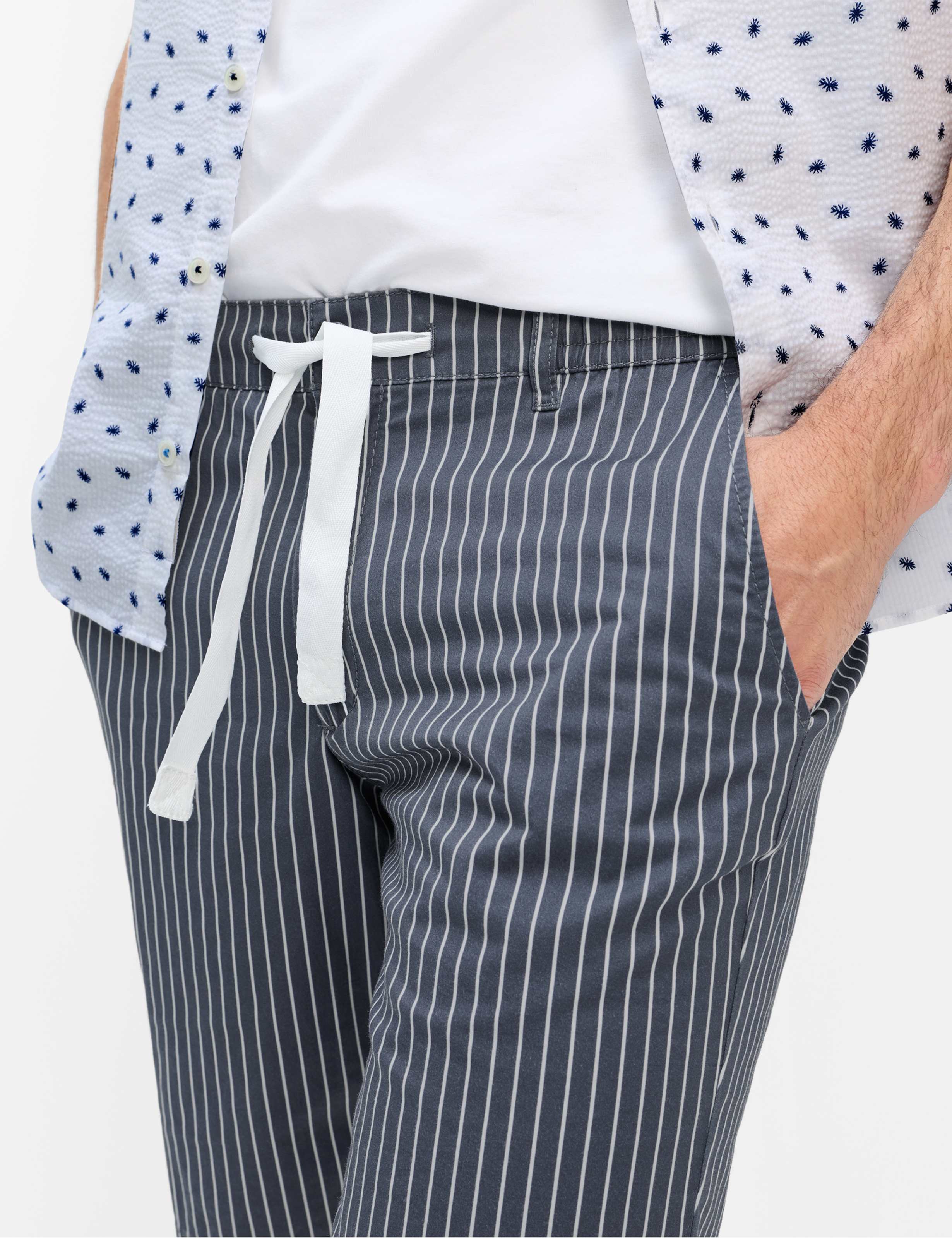 Herren Style BOZEN Blau Modern Fit Detail 2