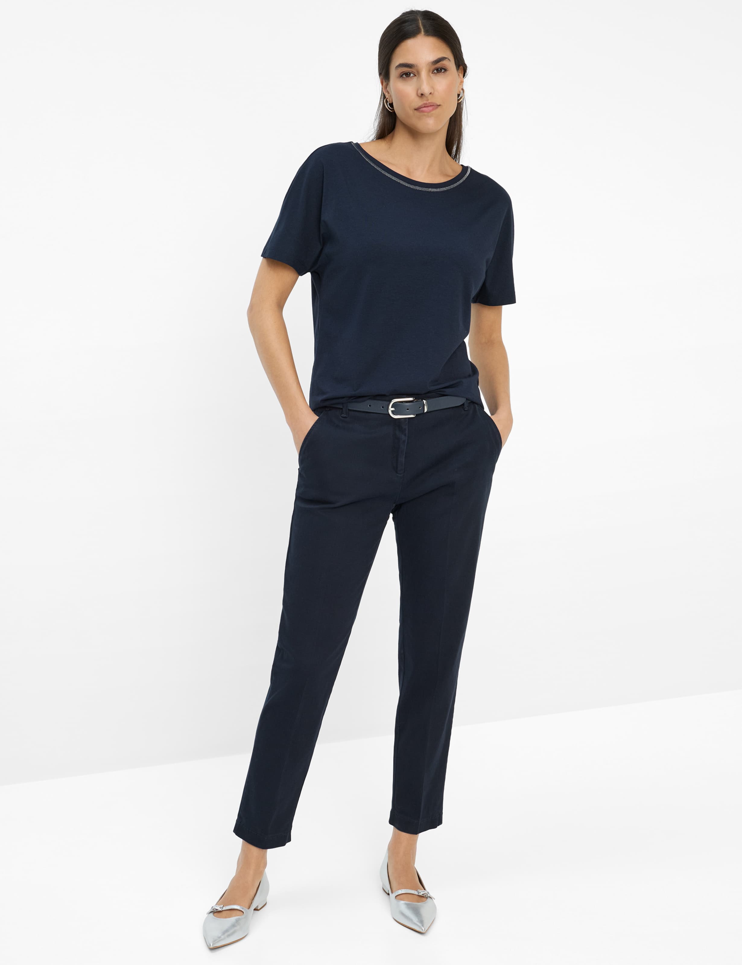 Damen Style CAELEN S Dunkelblau  Model Outfit