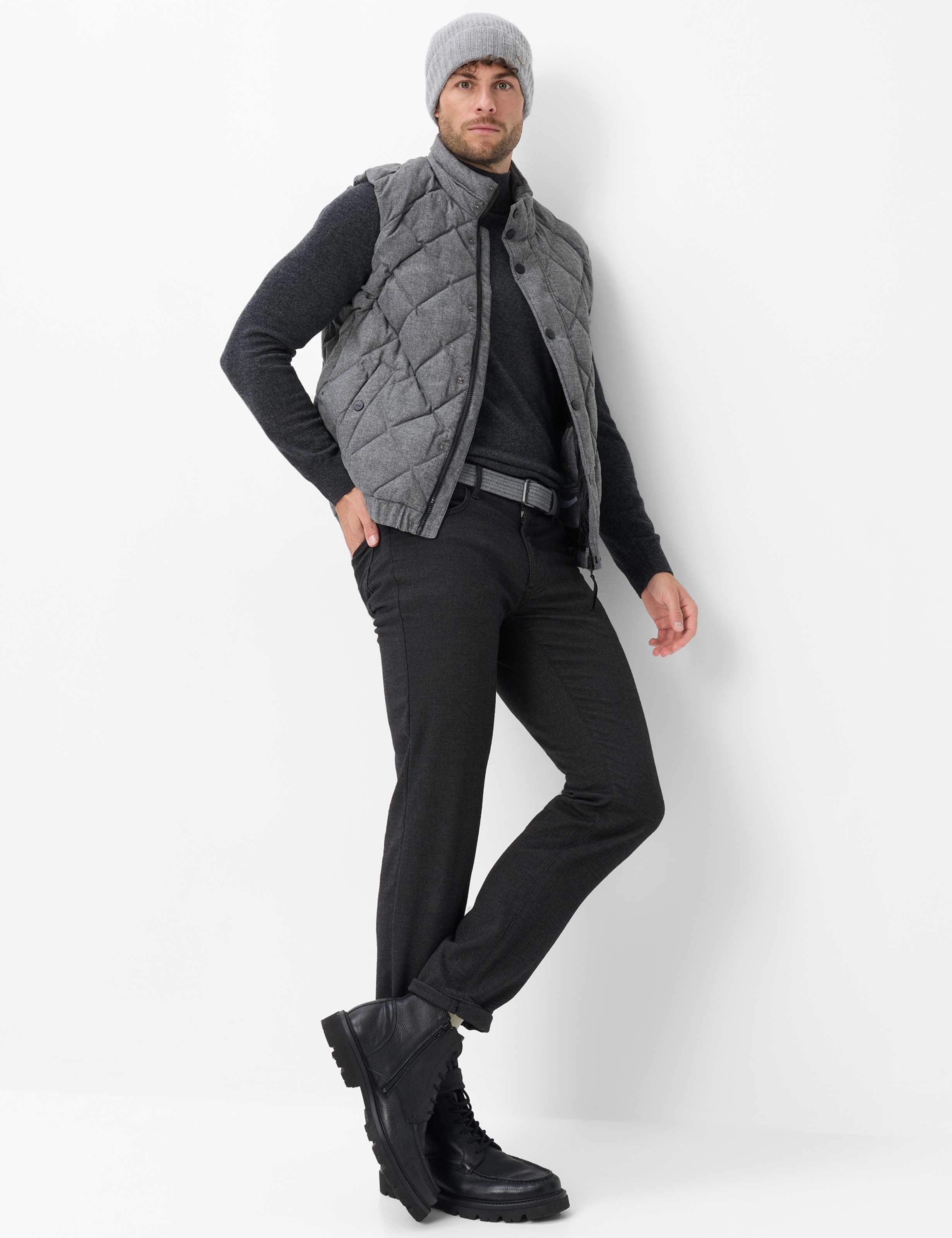 Homme Style JACK Gris Moyen  Tenue du mannequin
