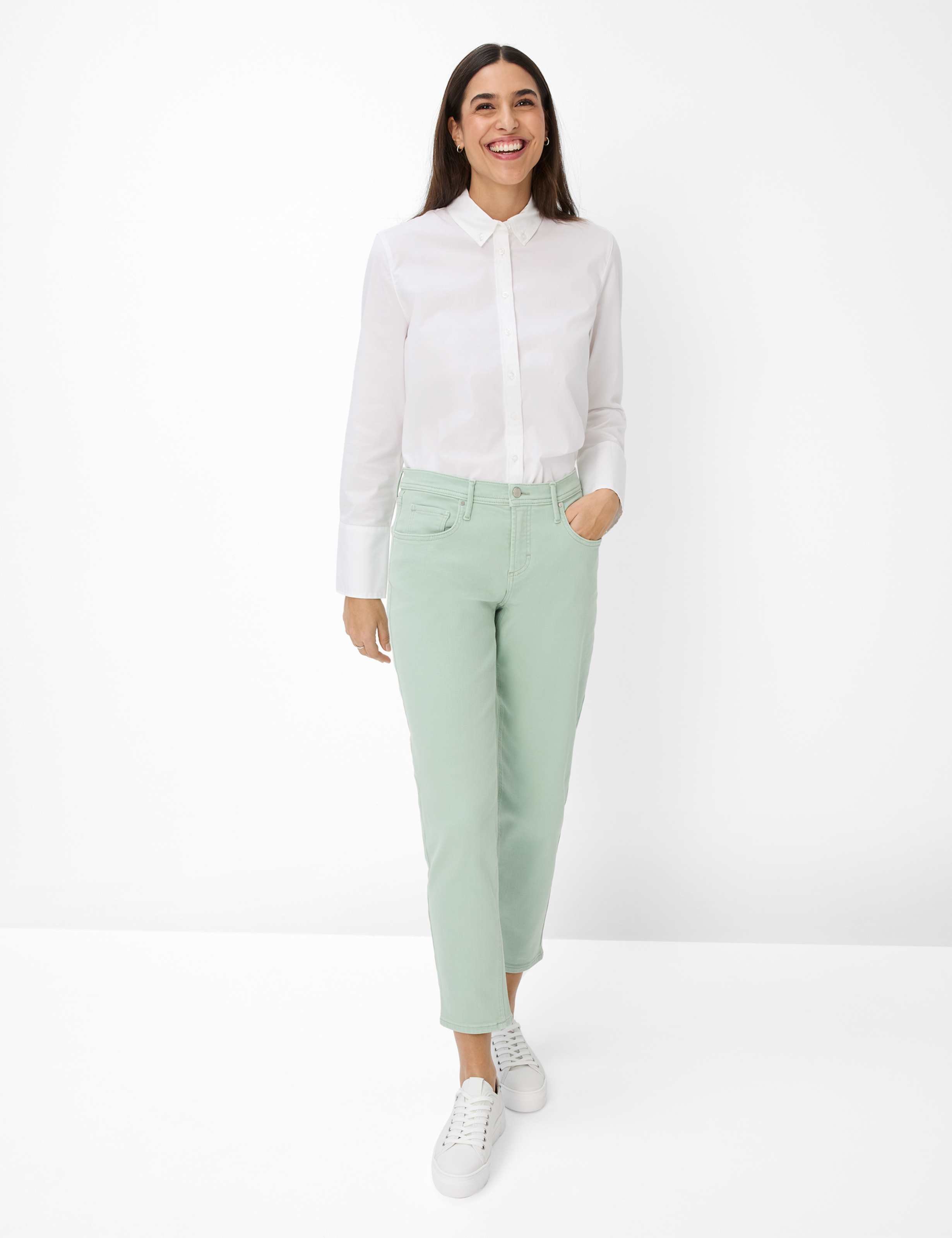 Damen Style MILEY S Denim Hellgrün Relaxed Fit Model Outfit