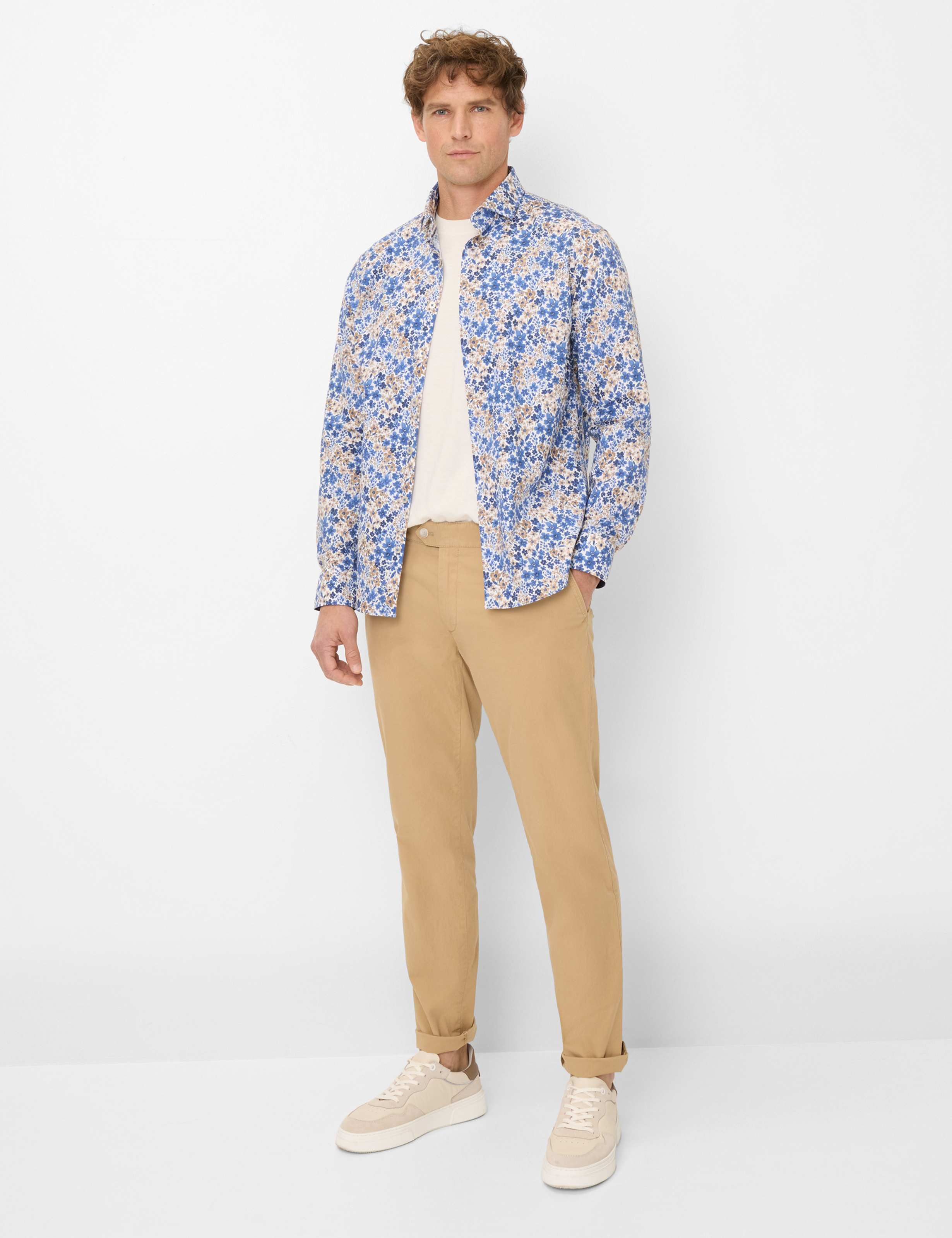 Homme Style EVEREST Beige Regular Fit Tenue du mannequin