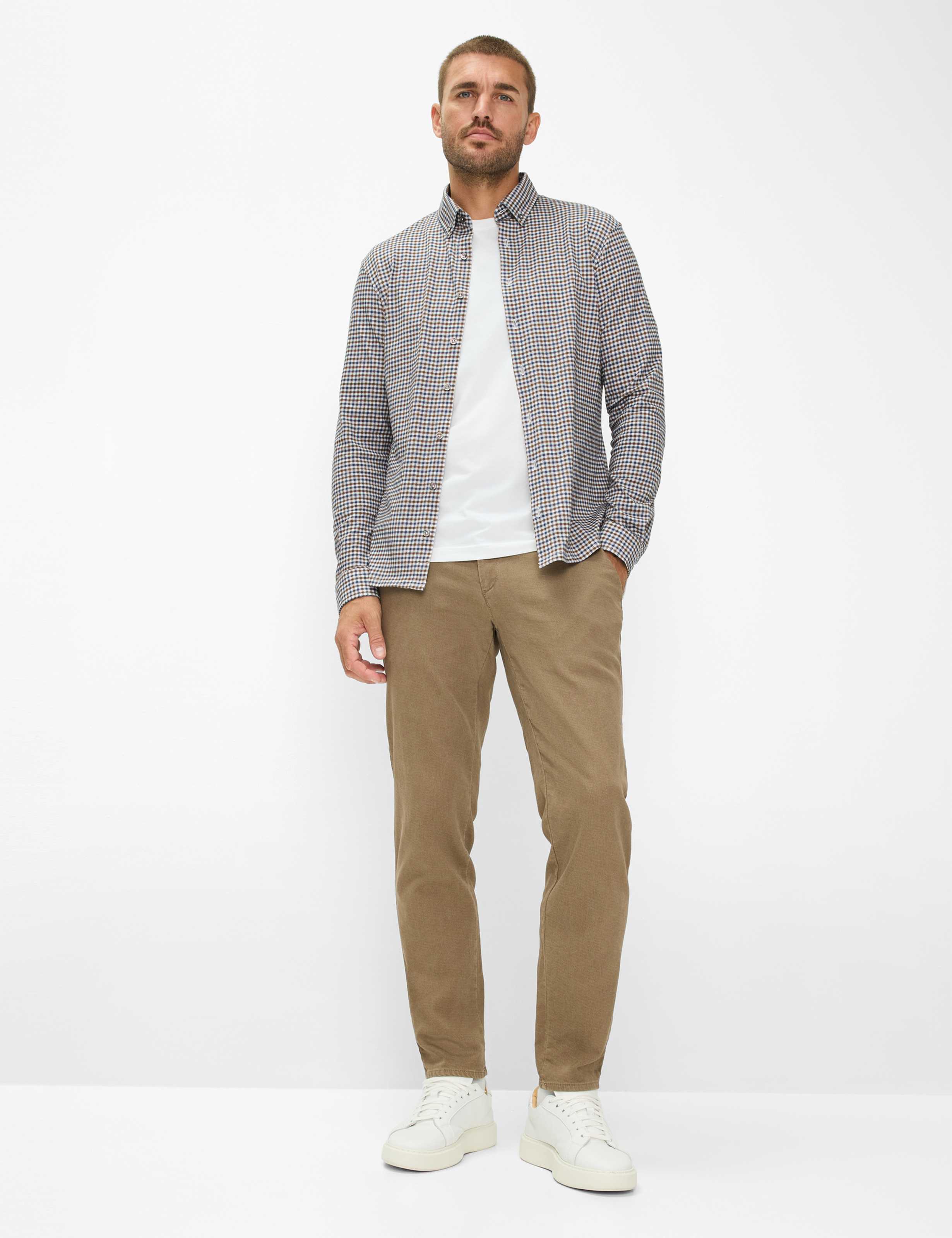 Heren Style DANIEL Donkerbruin  Model outfit