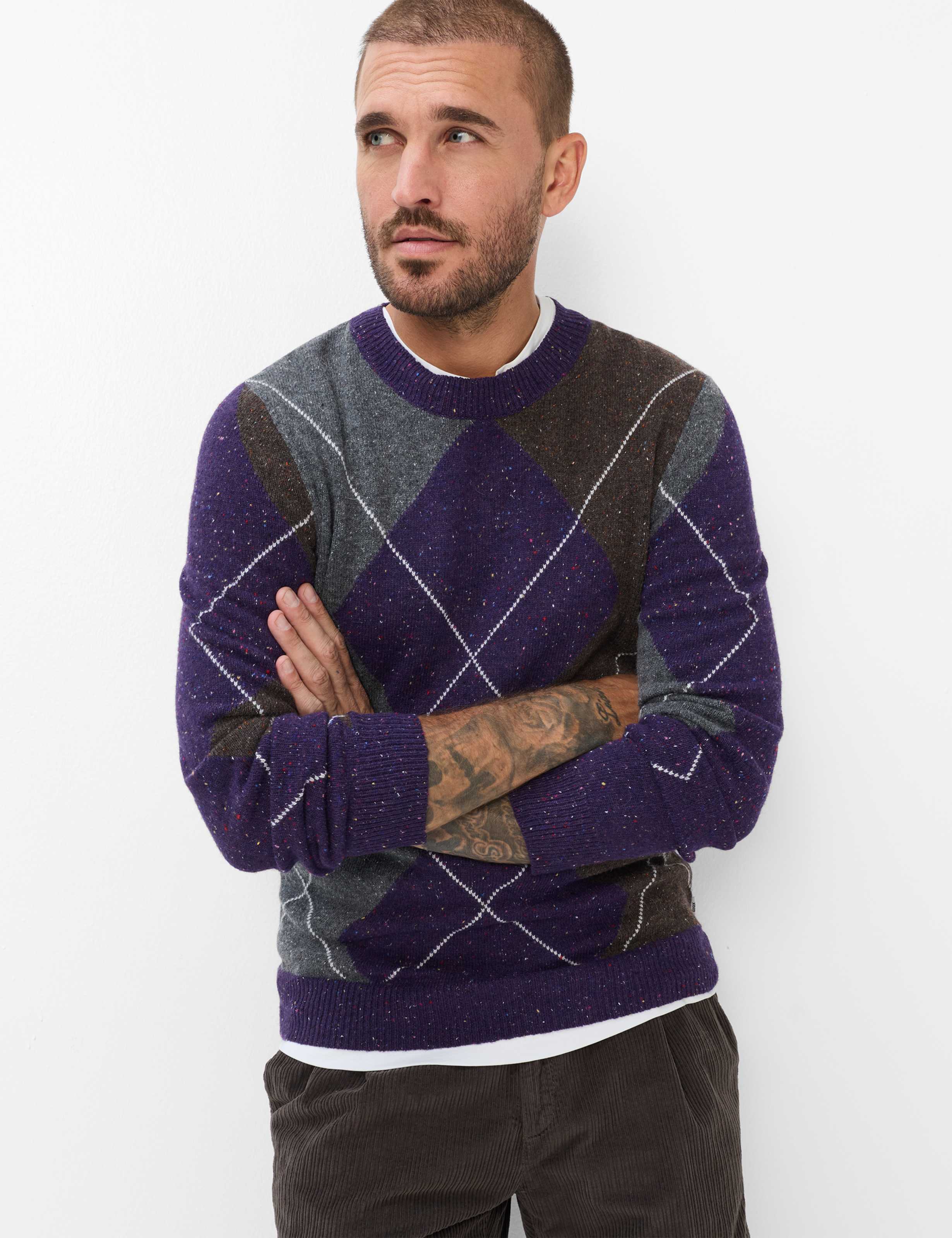 Herren Style RICK Dunkles Lila  Model Front