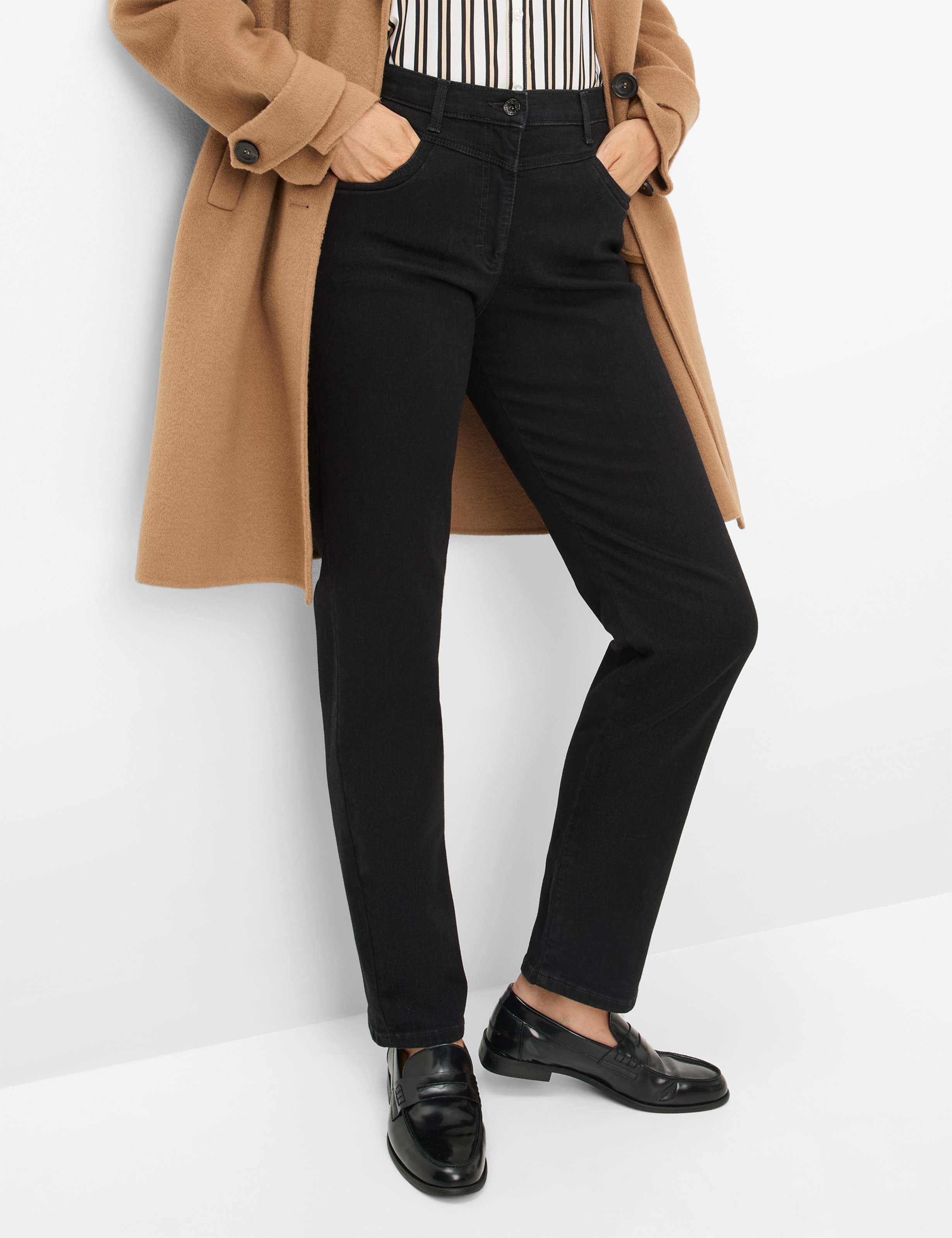 Thumbnail - Raphaela by Brax Damen Five-Pocket-Hose Style CAREN NEW BLACK, denim schwarz, Gr. 52