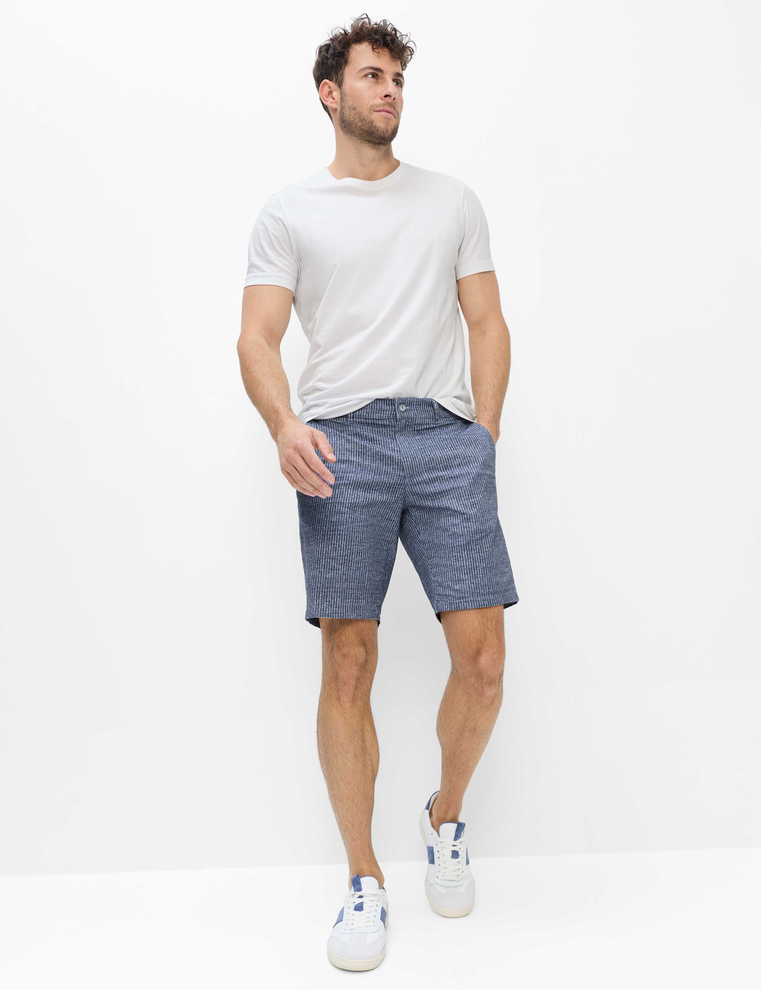 Herren Style BOZEN Blau Regular Fit Model Outfit
