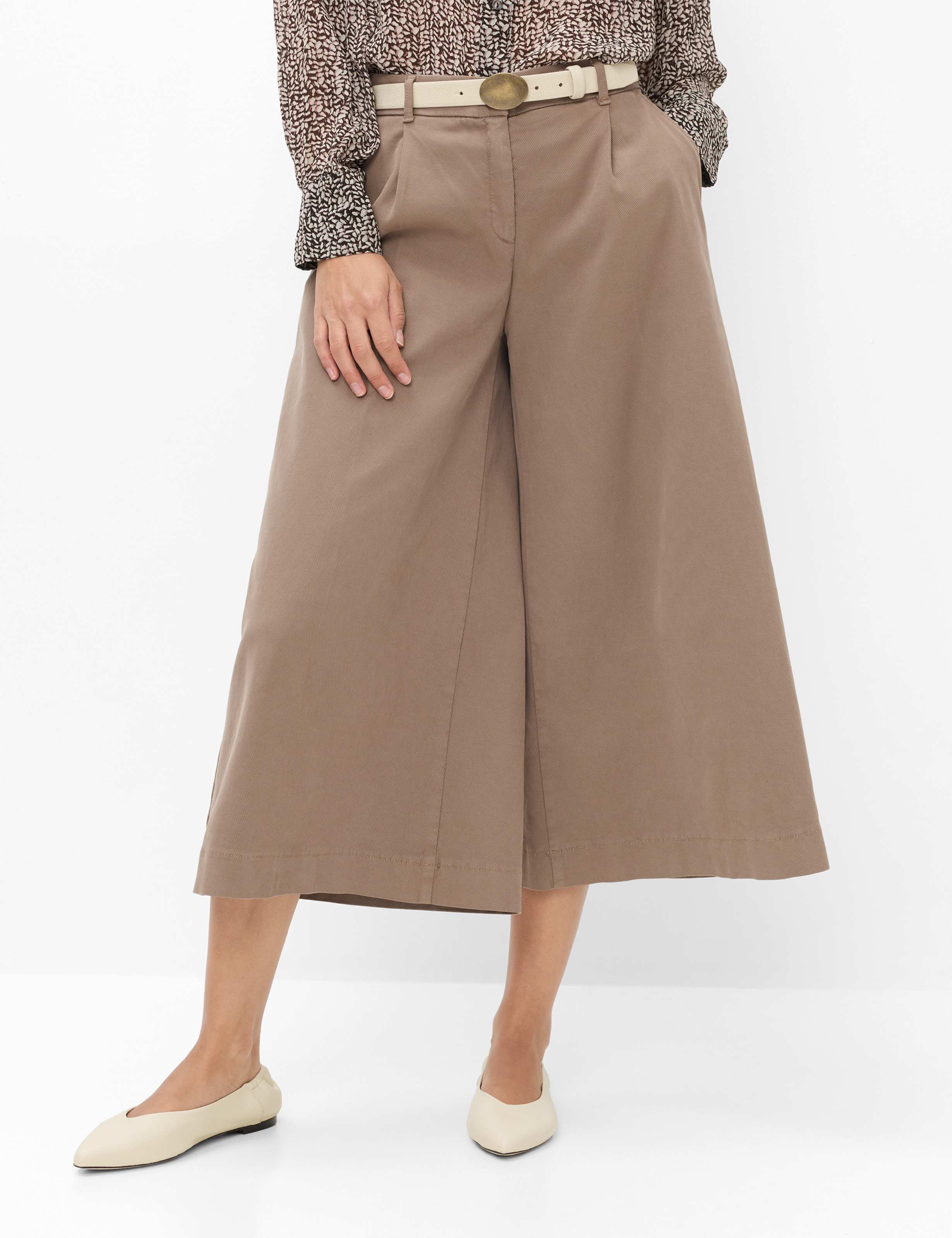 Shades of Brown, Women, Style MELLI S, MODEL_FRONT_ISHOP