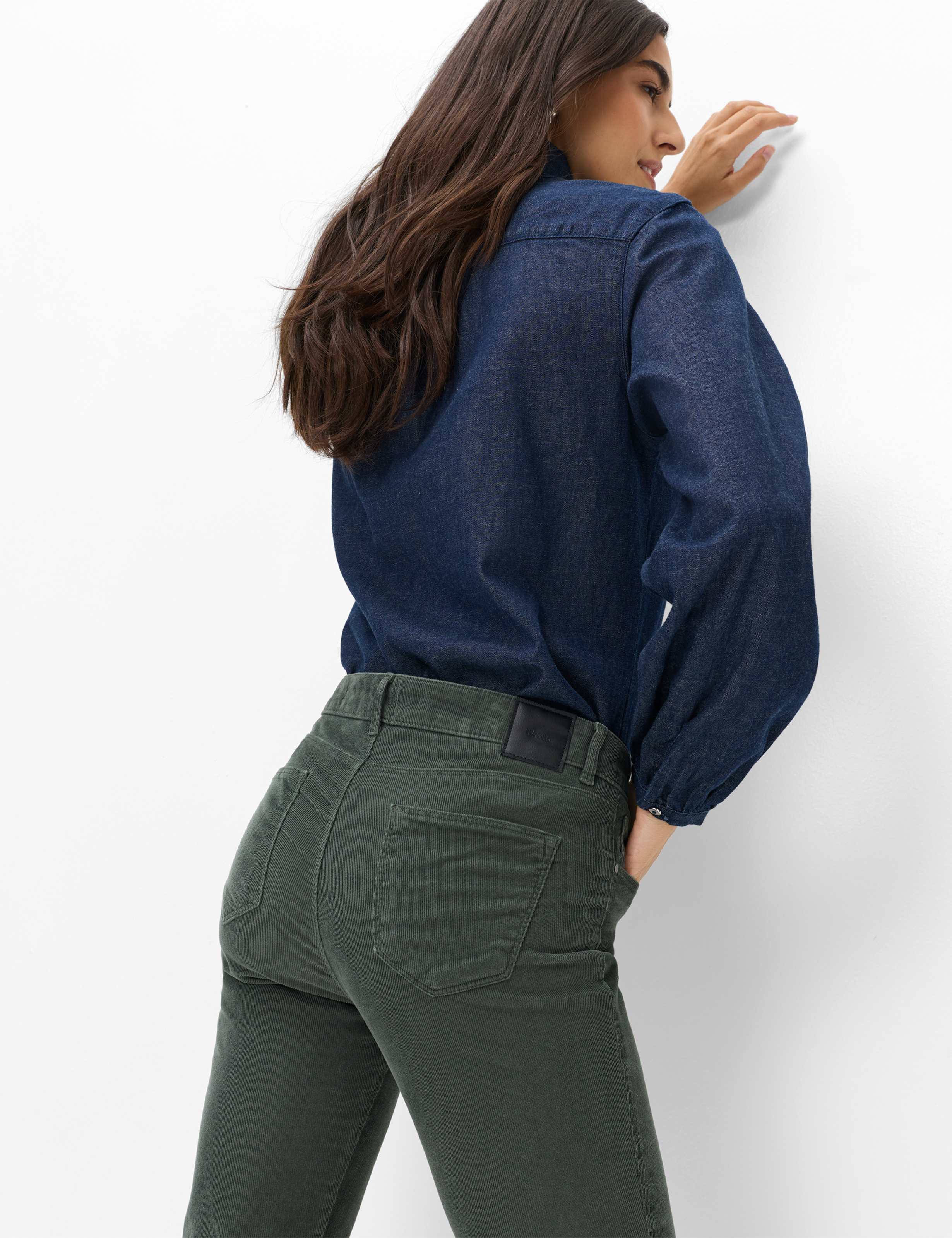 Women Style SHAKIRA Dark Green Slim Fit Detail 1