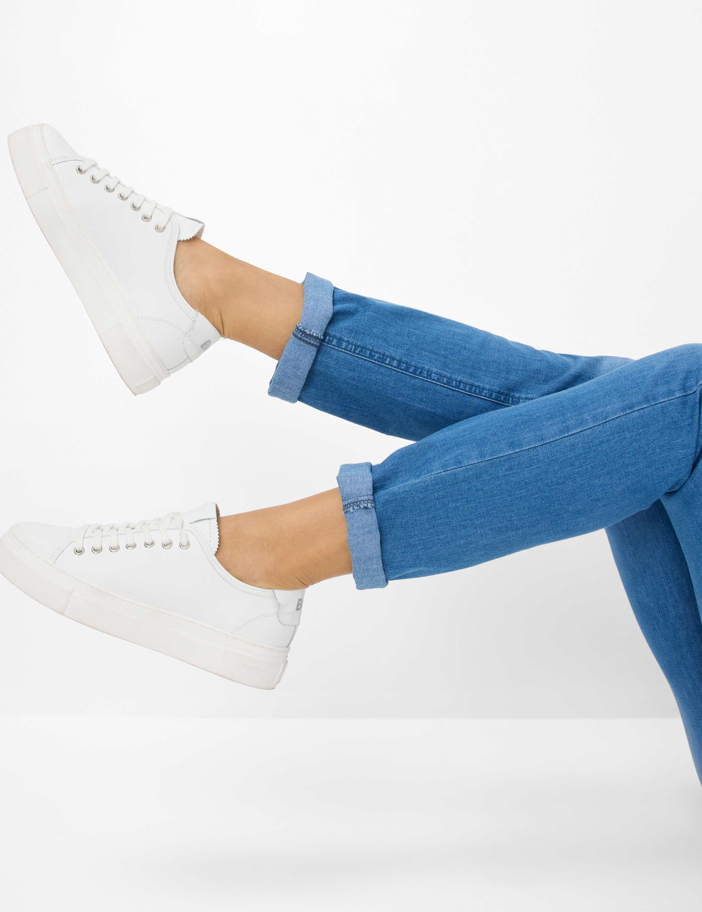 Women Style MARY Denim Blue Regular Fit Detail 1