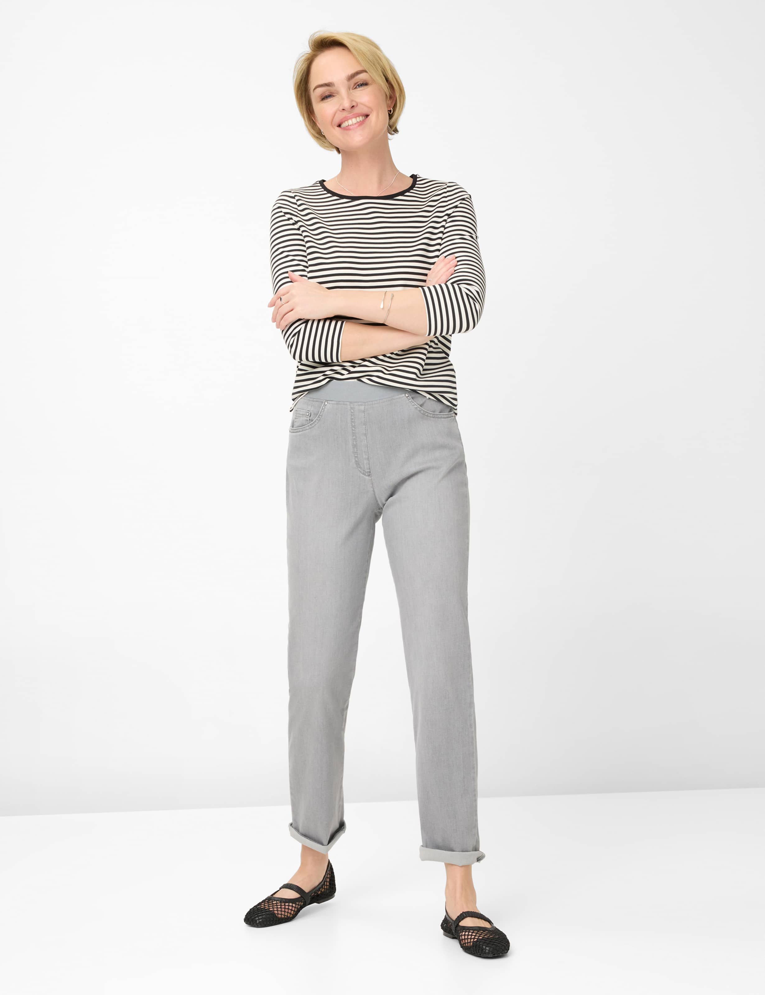 Damen Style CARINA Denim Grau Comfort Plus Fit Model Outfit