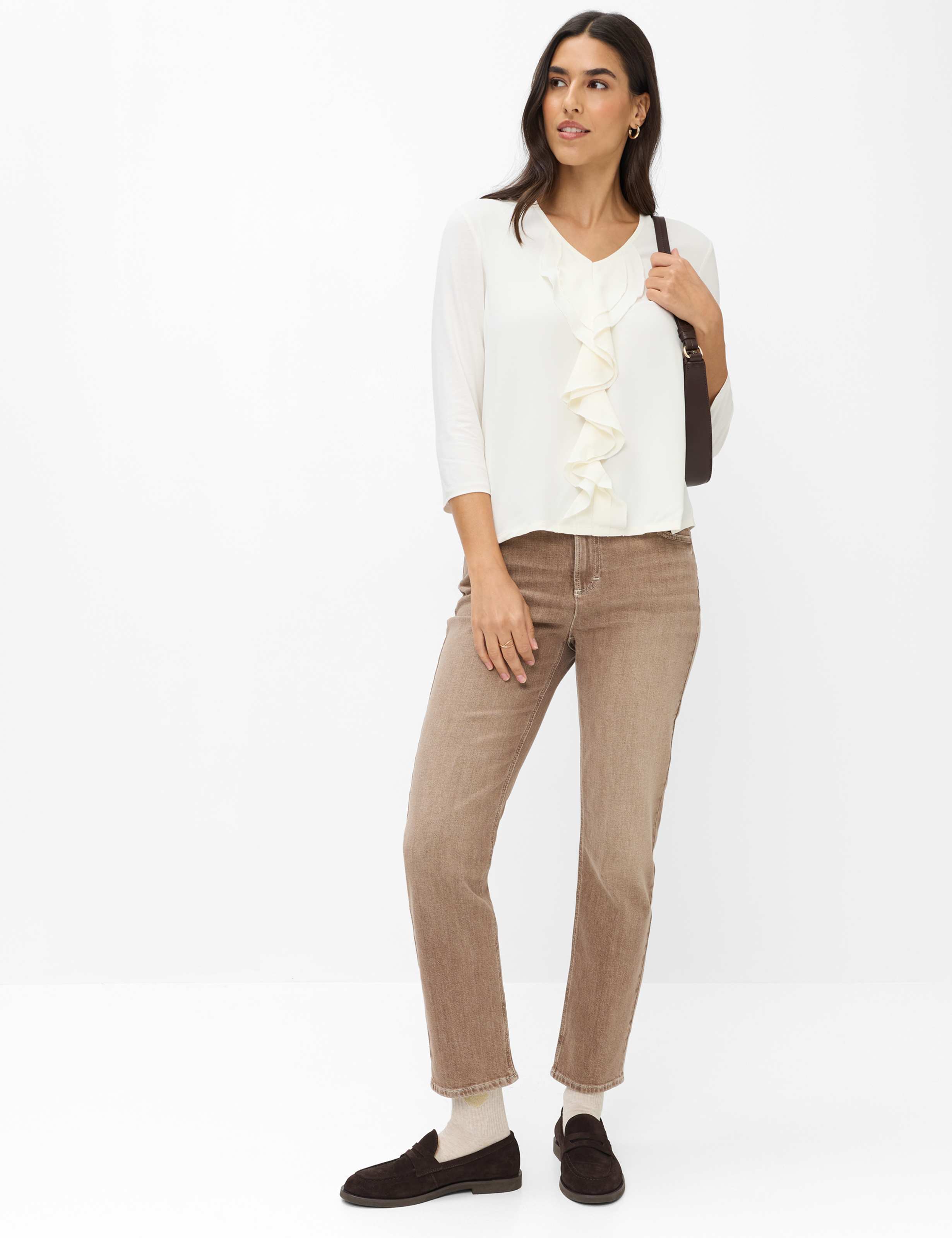 Damen Style CLARISA M Cremeweiß  Model Outfit