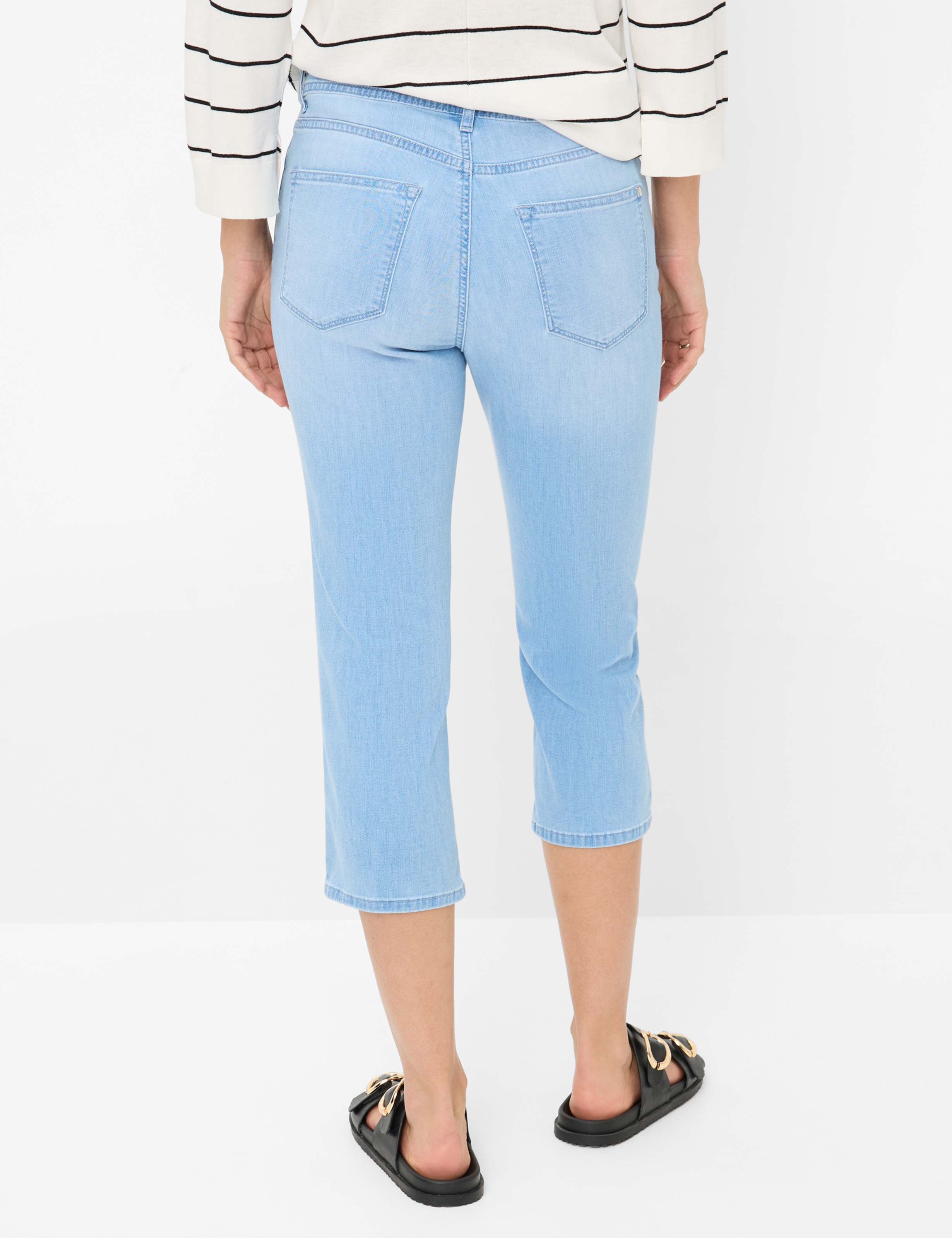 Damen Style MARY C Denim Hellblau Regular Fit Model Rueck