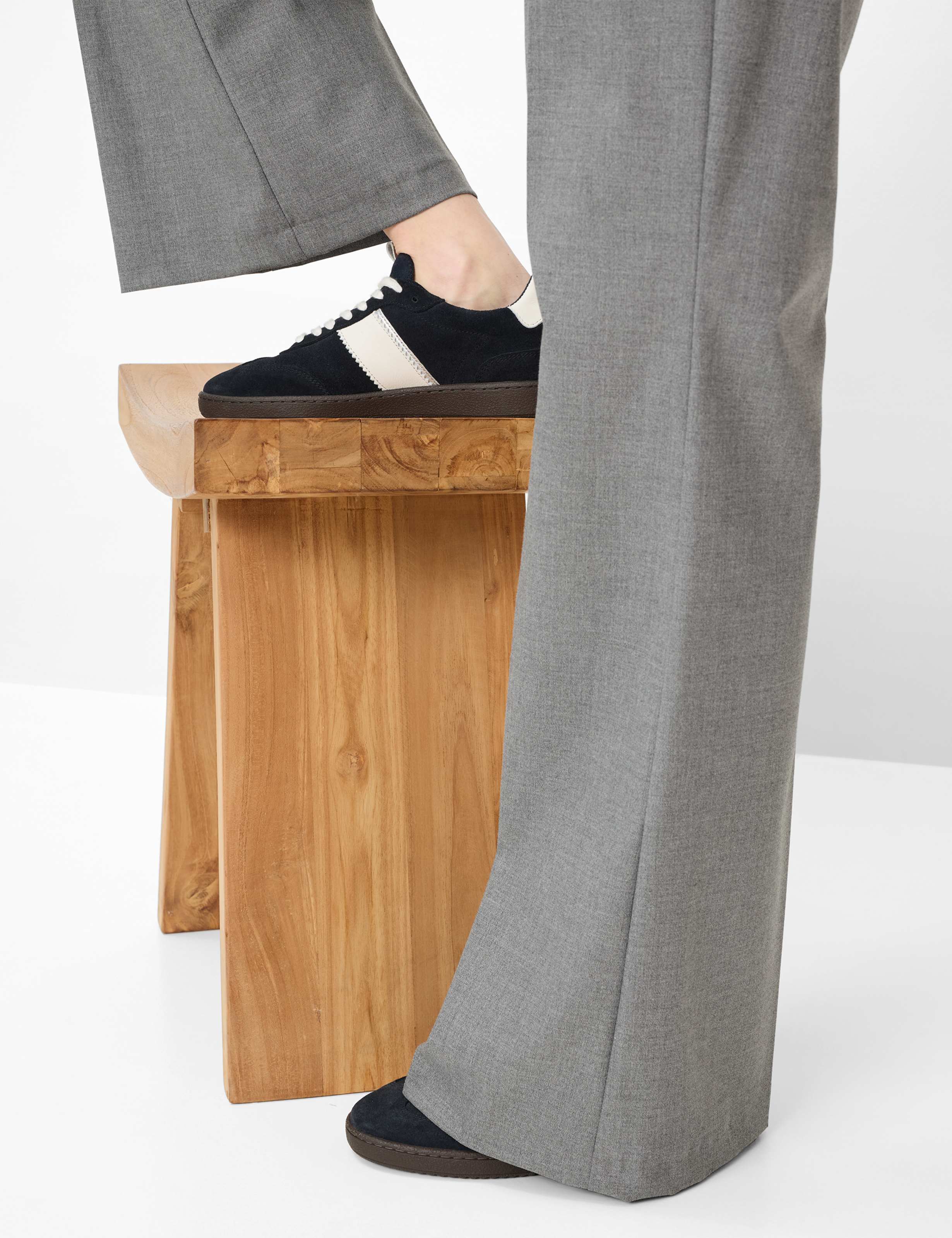 Dame Style MAINE Grå Wide Leg Detalje 1