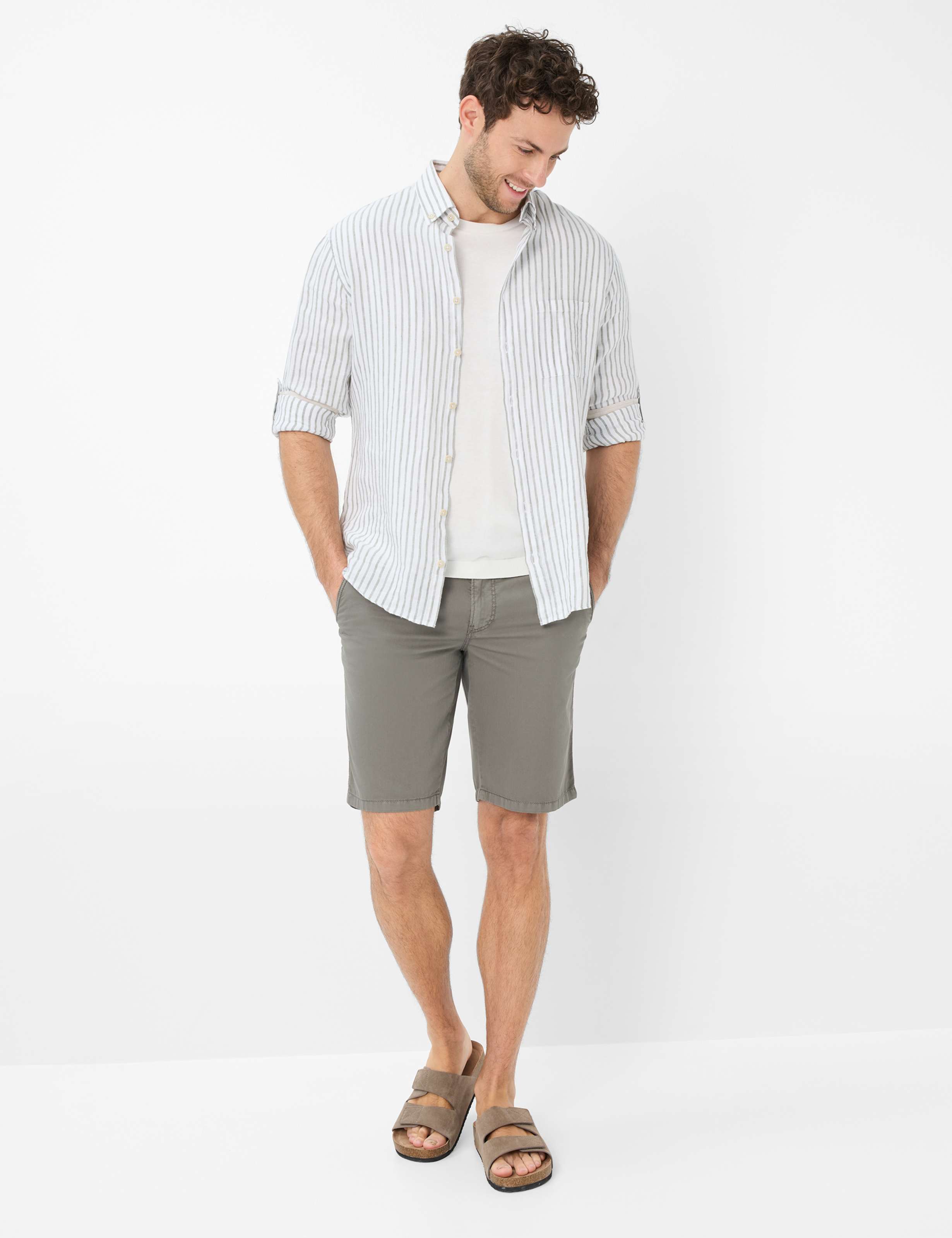 Men Style BARI Green - Olive Regular Fit Model Outfit