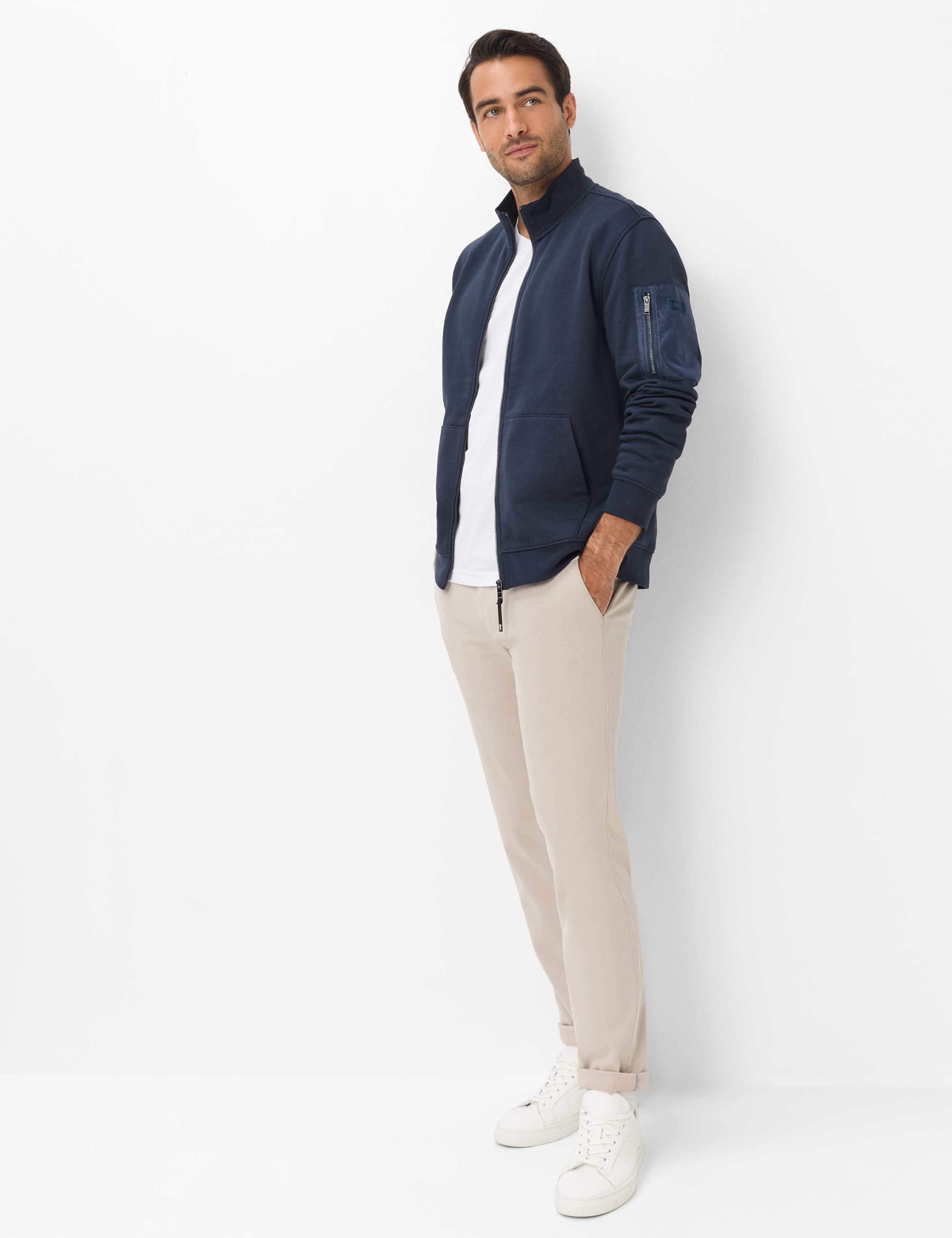 Men Style SCOTT Dark Blue  Model Outfit