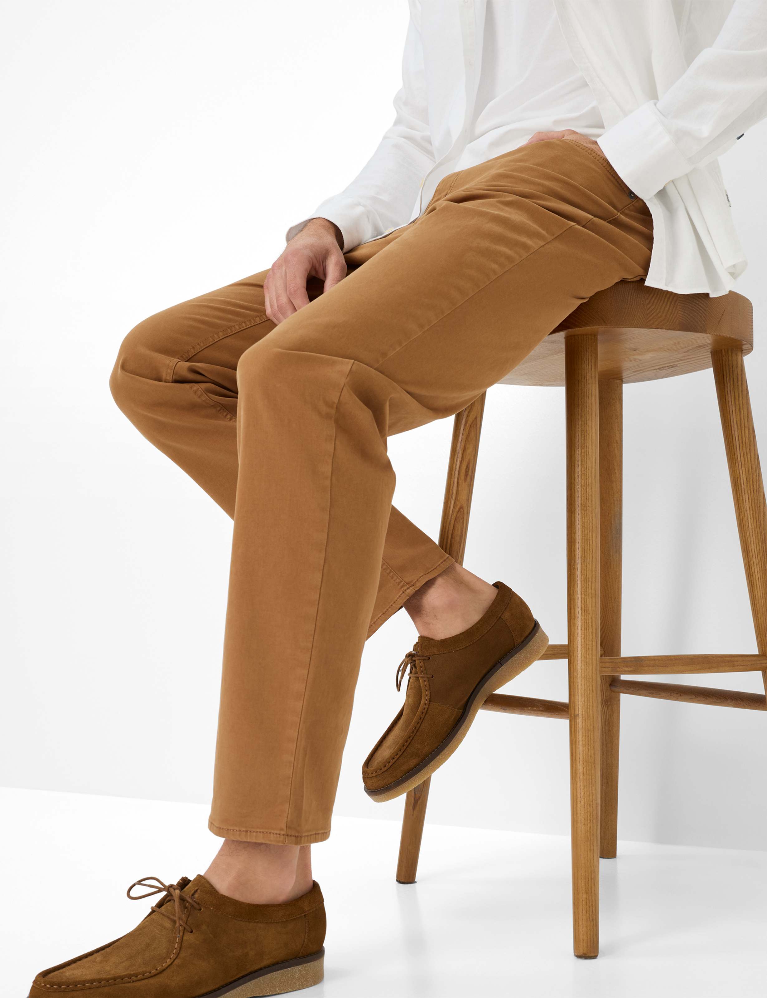 Herren Style COOPER Dunkelbraun Regular Fit Detail 1