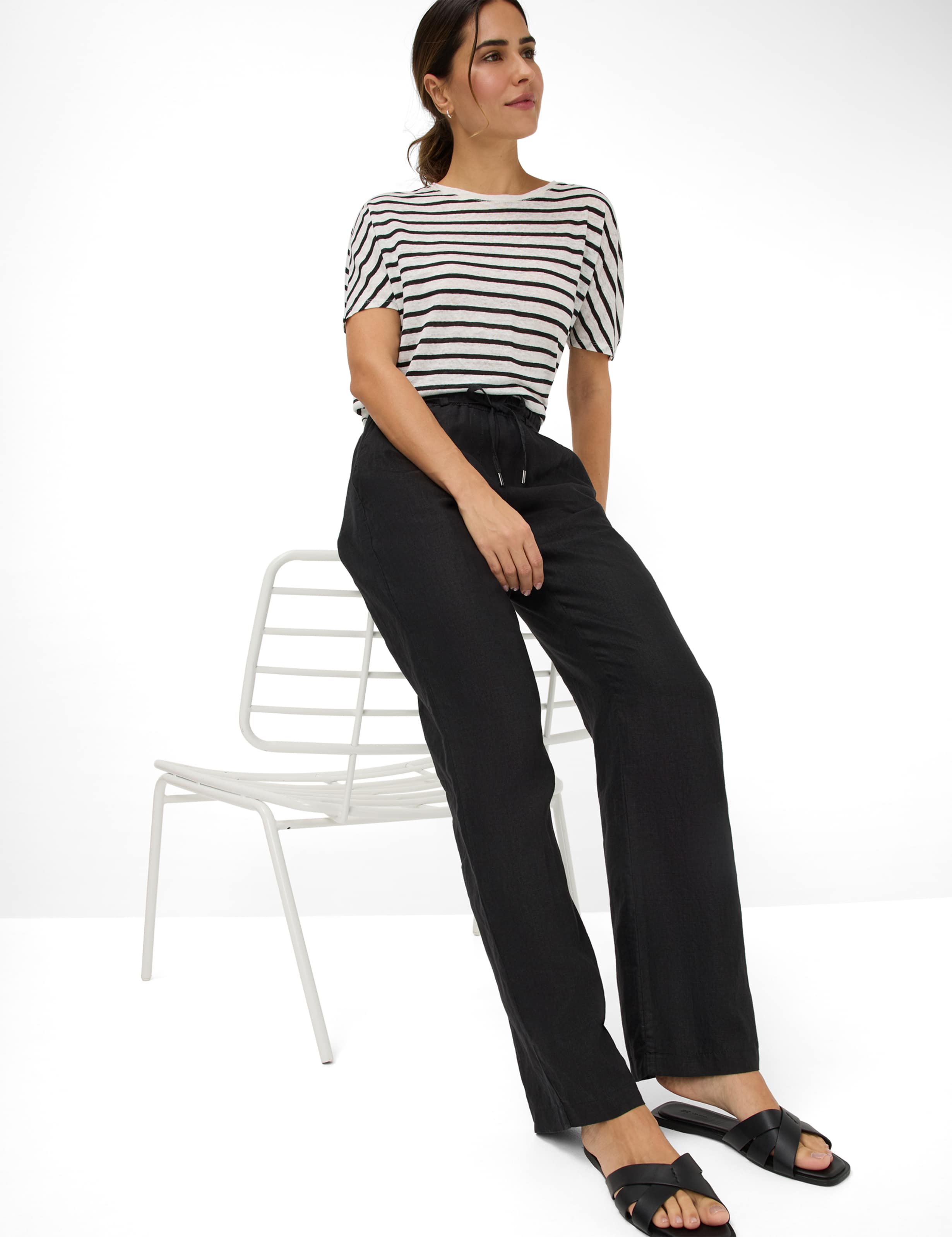 Women Style FARINA Black Wide Leg Detail 1