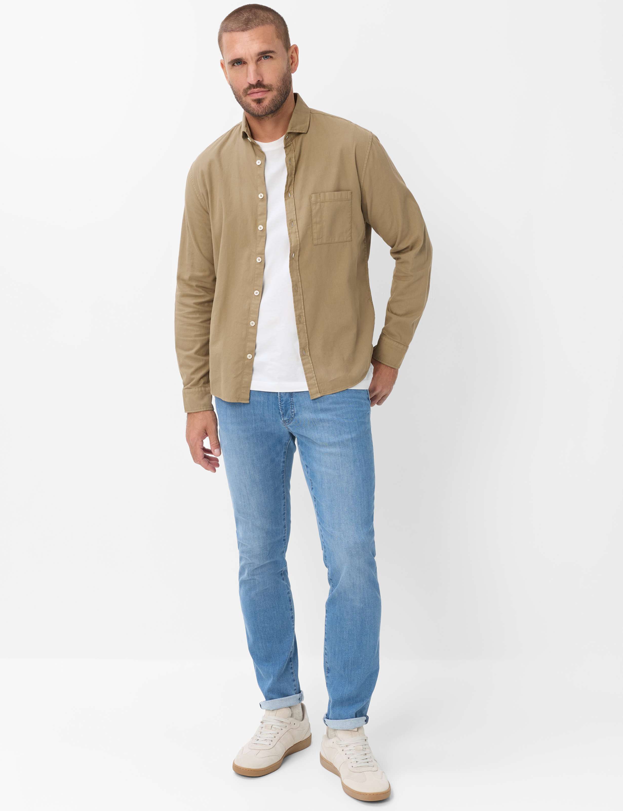 Heren Style CHUCK Denim Blauw Regular Modern Fit Model outfit