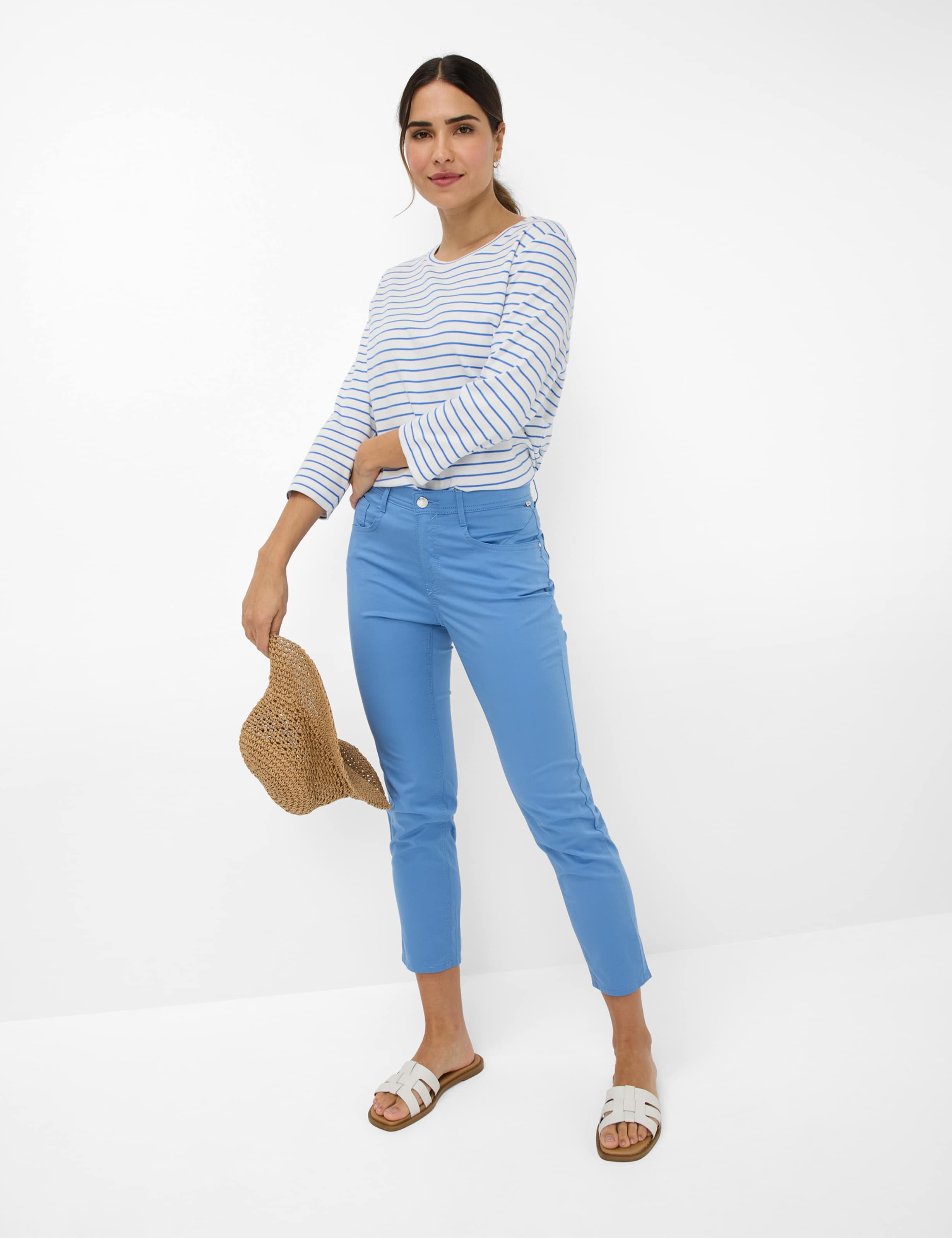 Femme Style MARY S Bleu Regular Fit Tenue du mannequin