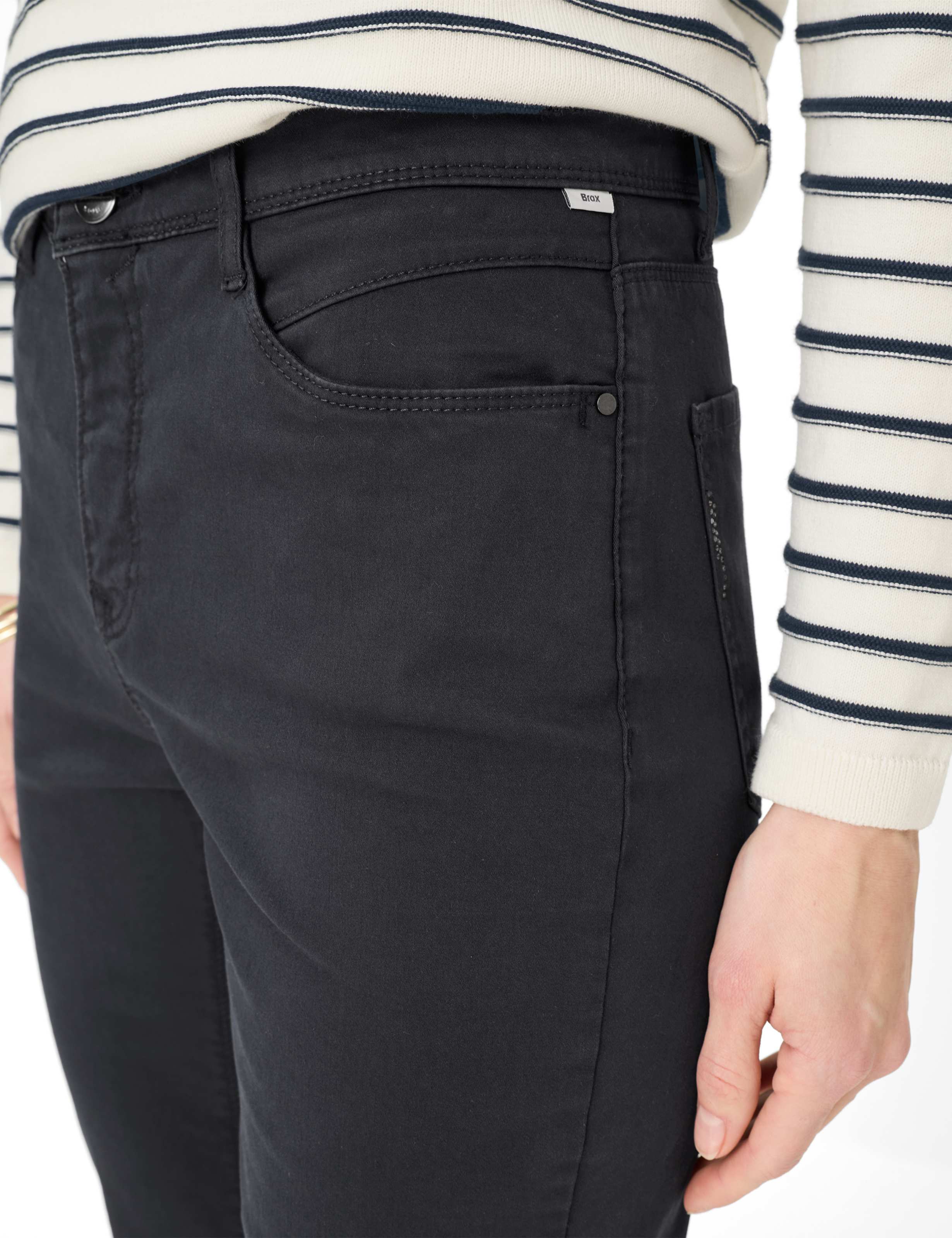 Women Style MARY Perma Blue Regular Fit Detail 2