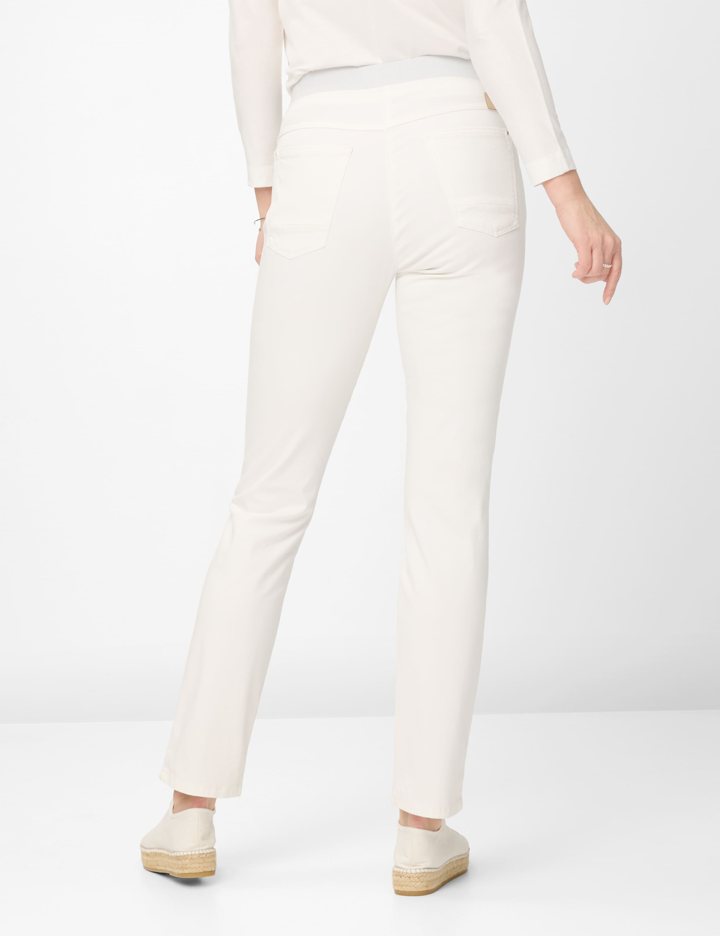 Damen Style PAMINA FUN Cremeweiß Slim Fit Model Rueck