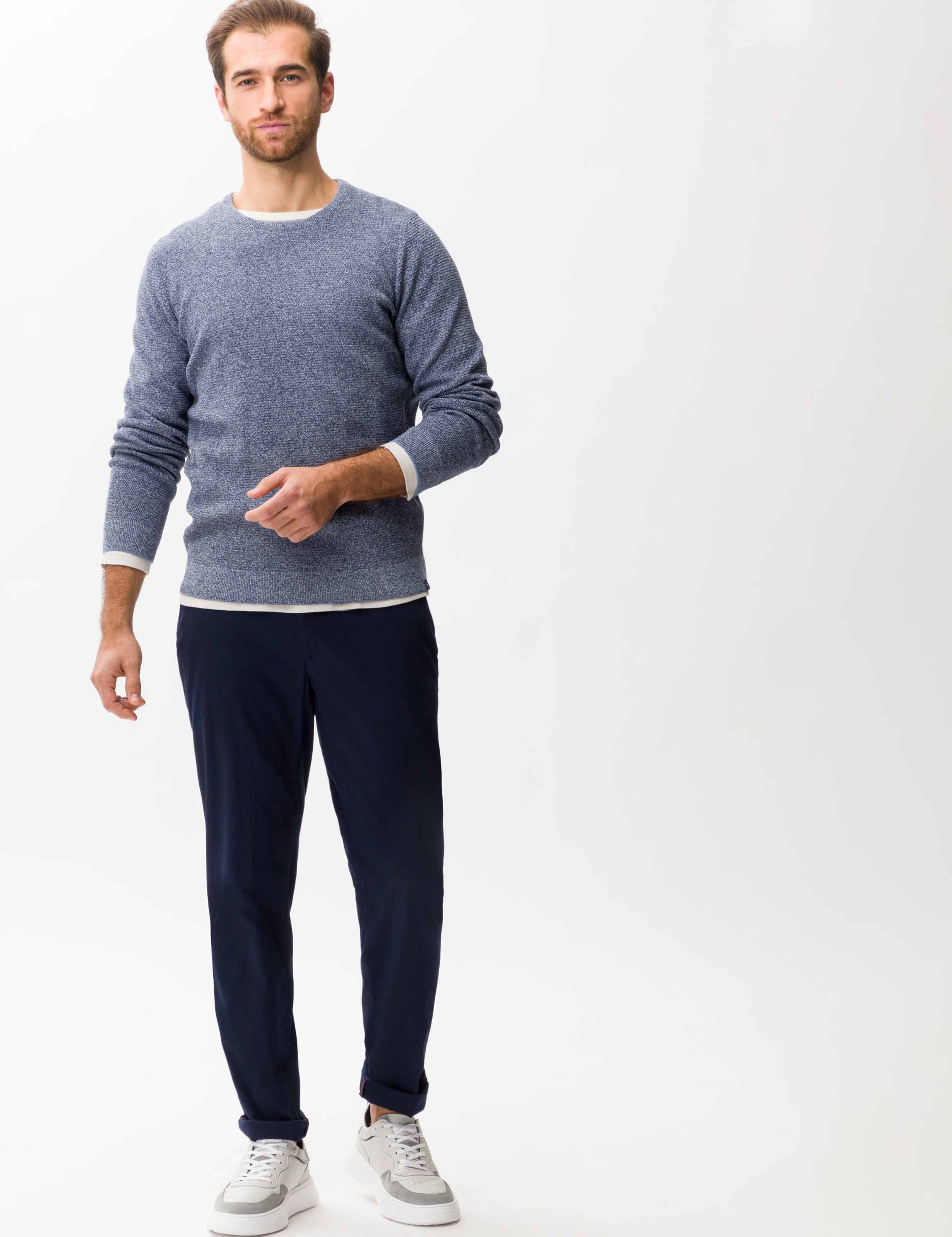 Herren Style FABIO IN Dunkelblau Modern Fit Model Outfit