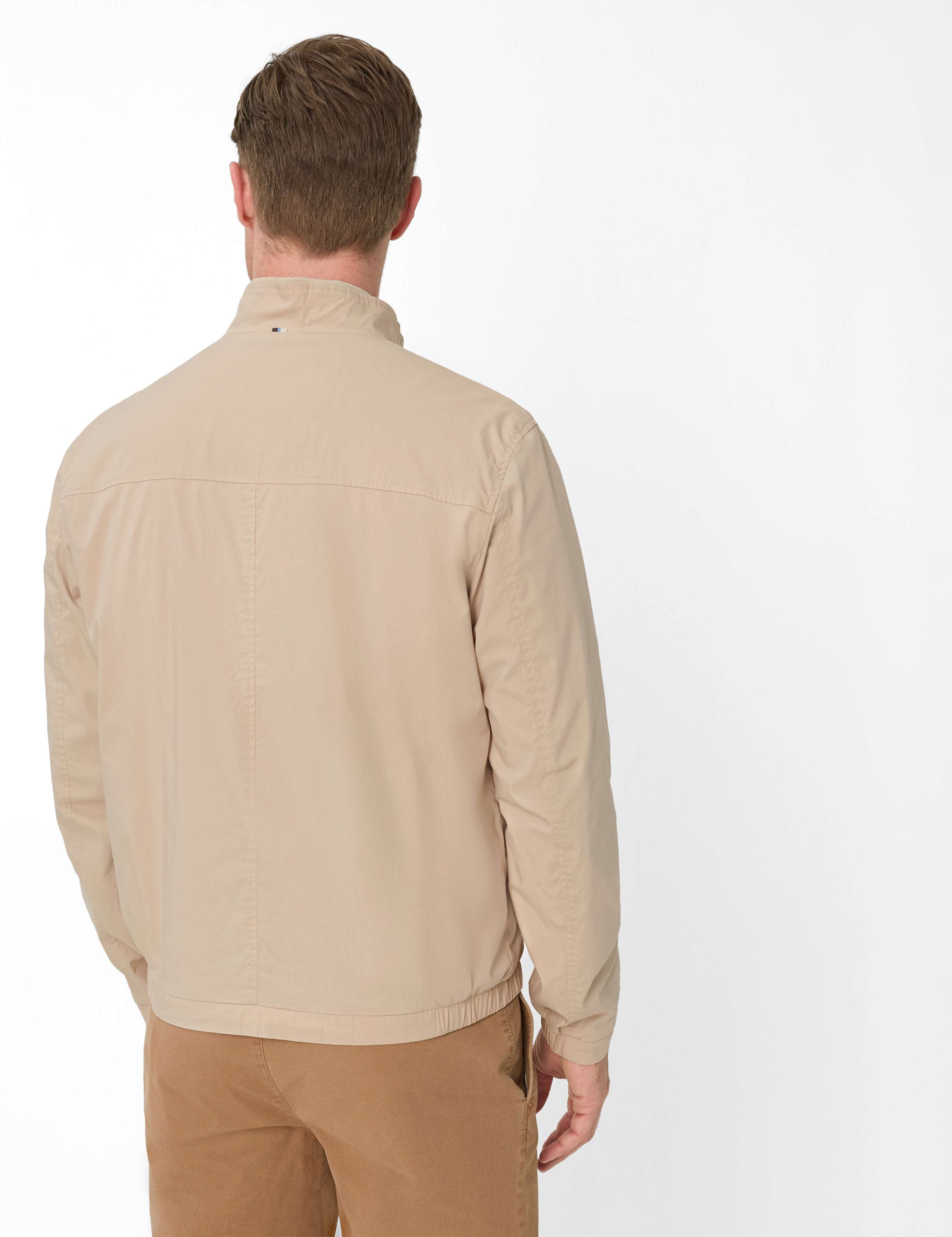 Shades of Beige, Men, Style CALVIN, MODEL_RUECK_ISHOP