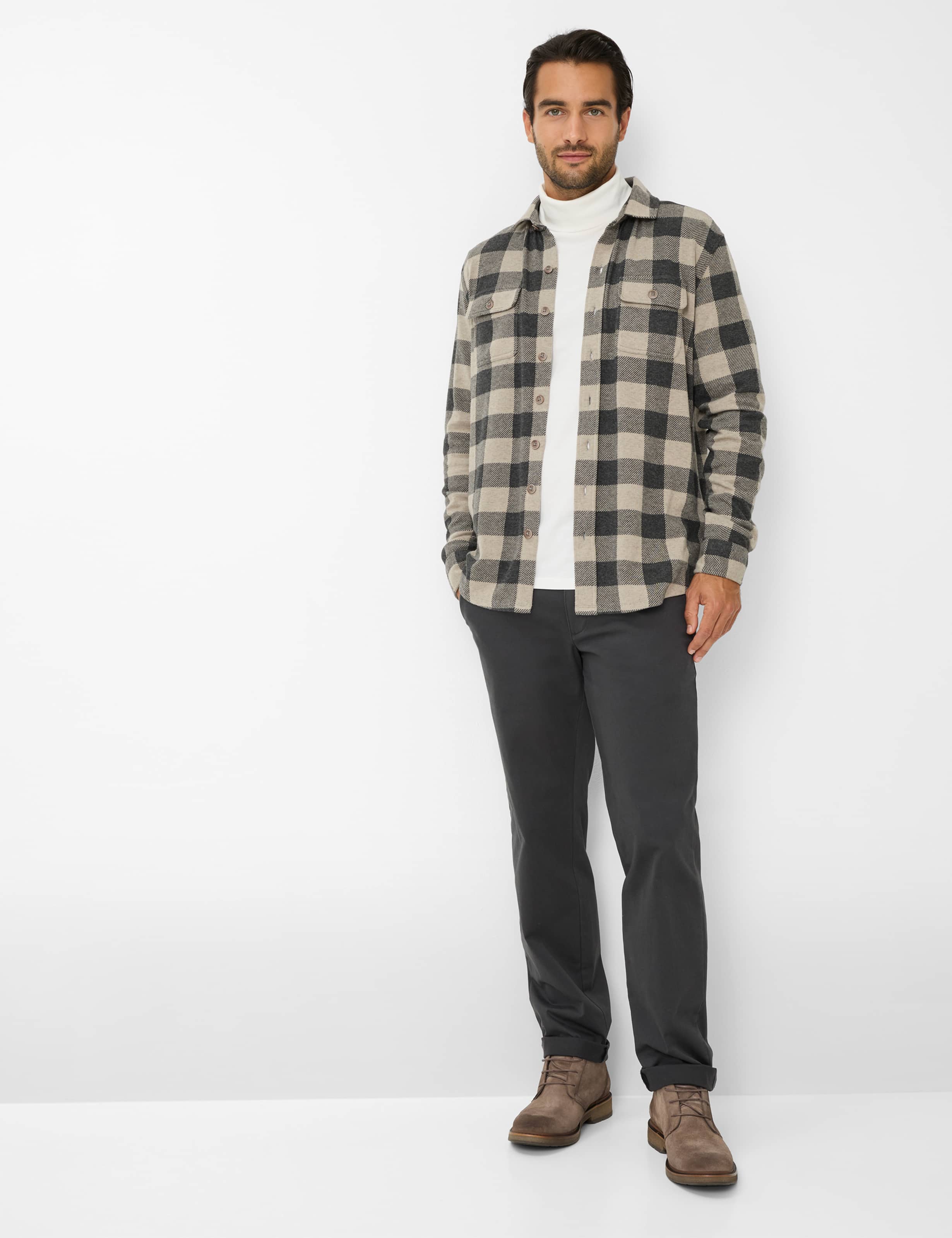 Herre Style JIM Grå Modern Fit Model Outfit
