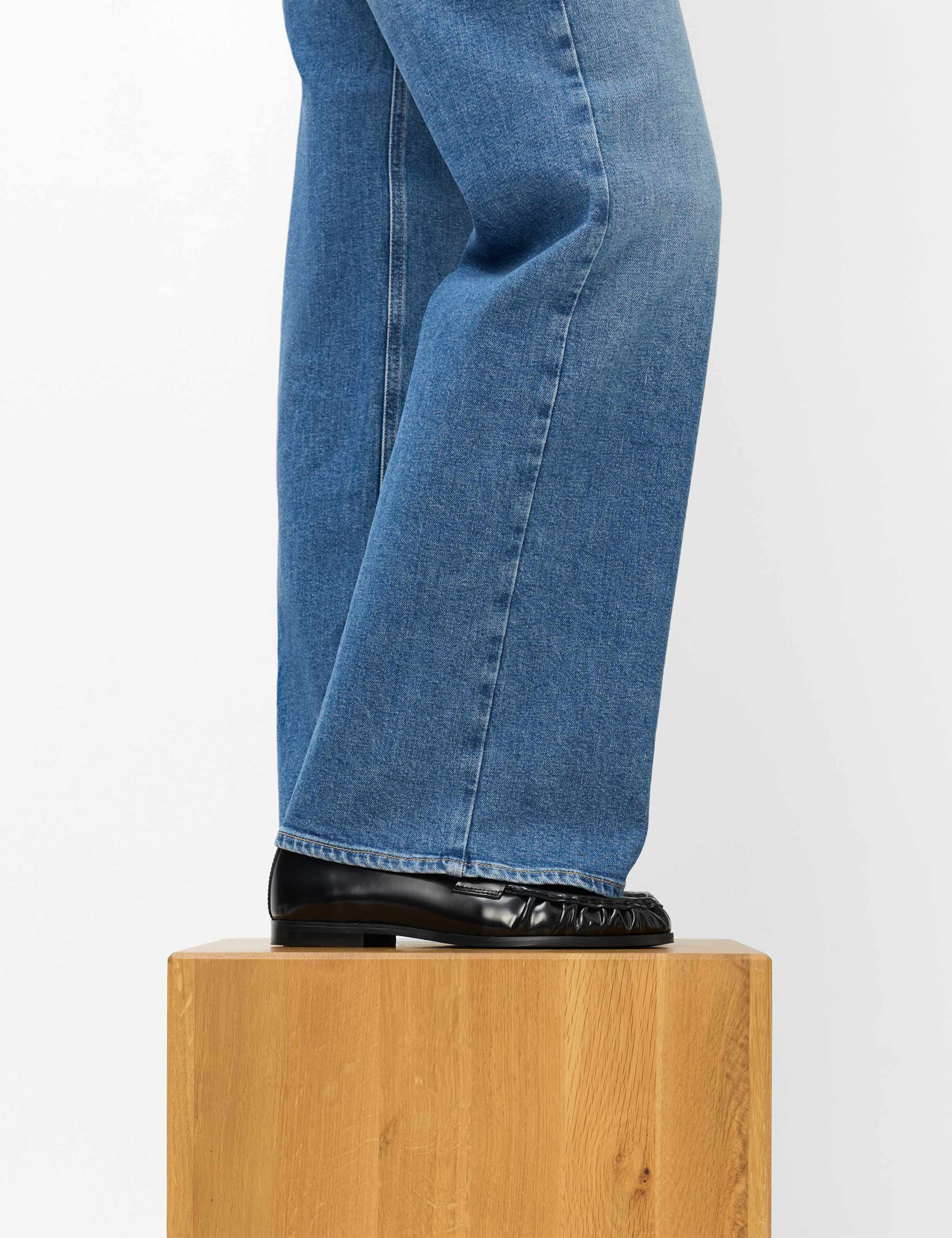 Women Style MAINE Denim Blue Wide Leg Detail 1