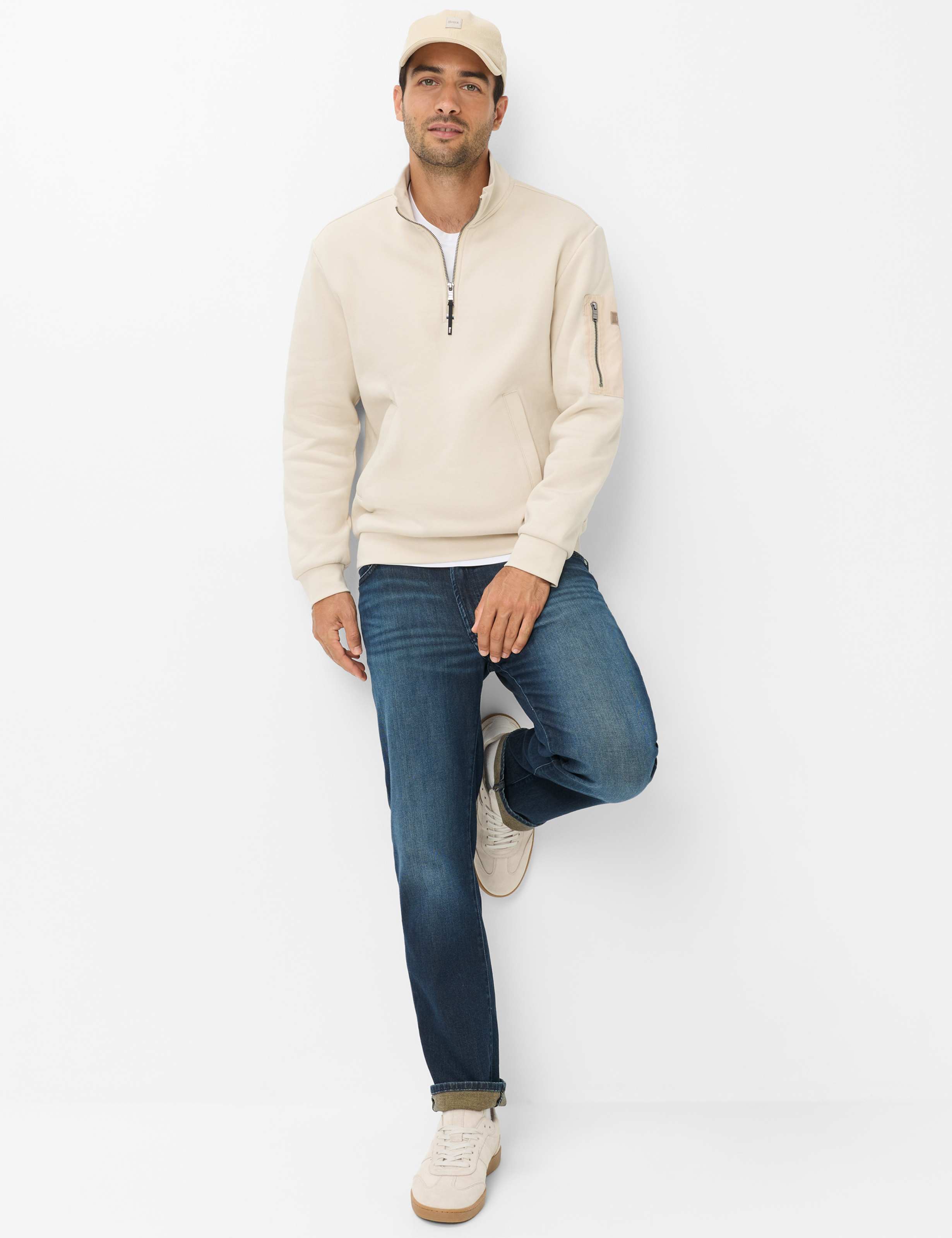 Homme Style CLINT Denim Bleu Relaxed Fit Tenue du mannequin