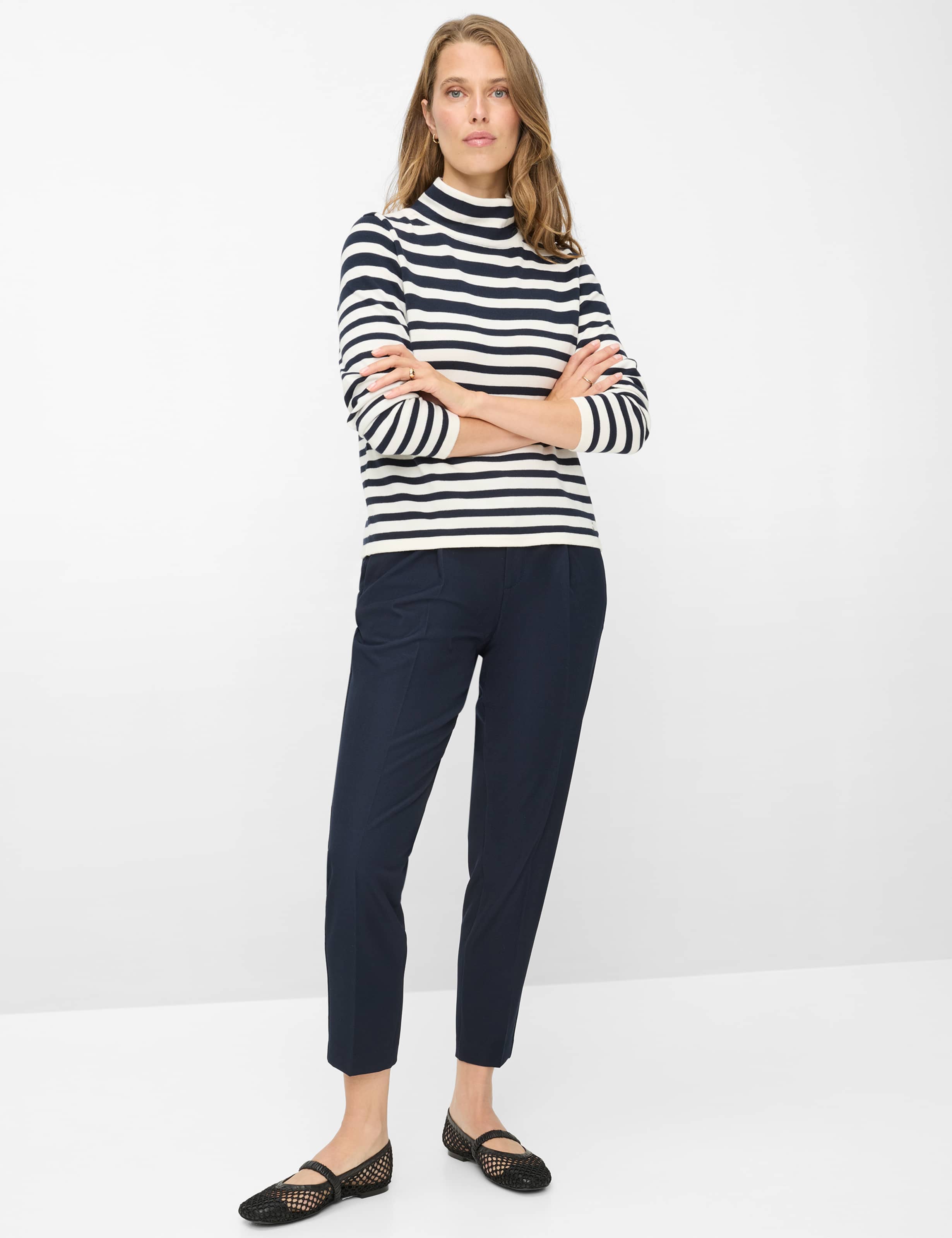 Femme Style LESLEY Bleu Foncé  Tenue du mannequin