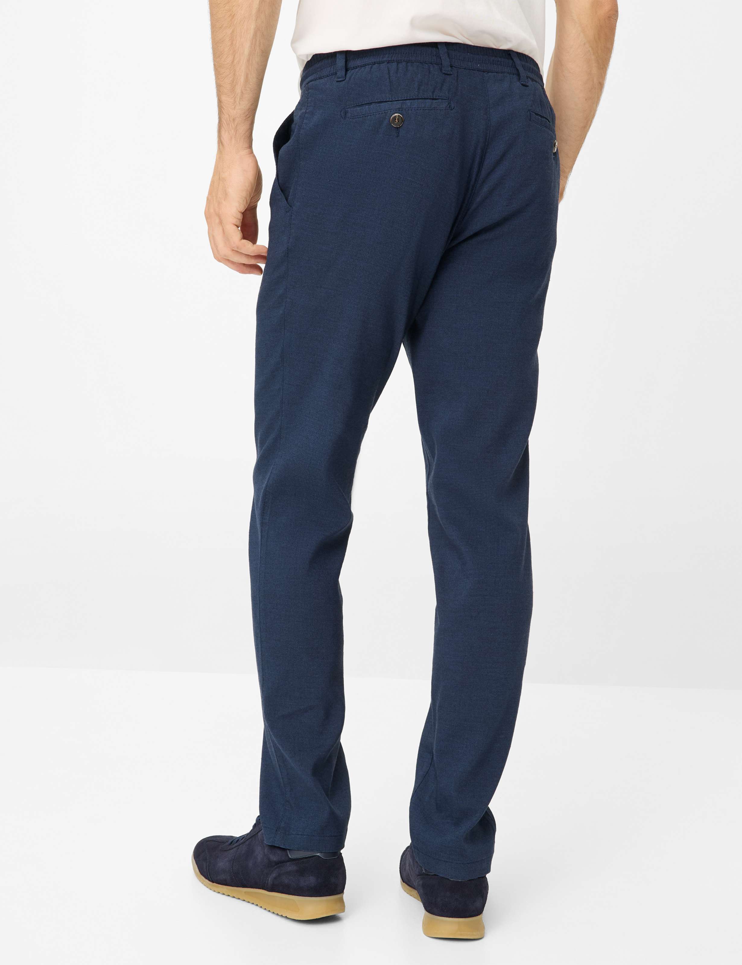Herren Style TILL Dunkelblau Regular Fit Model Rueck