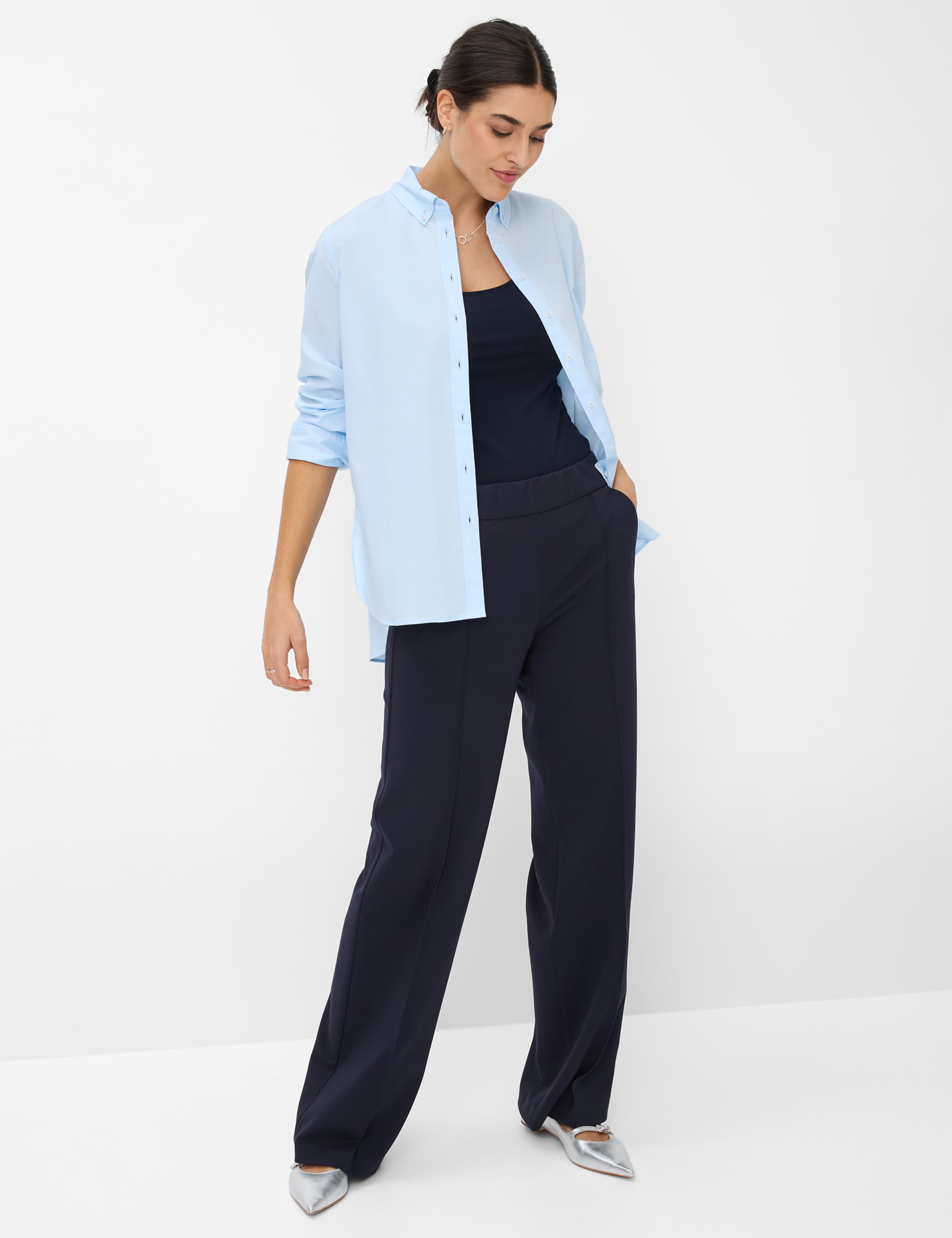 Damen Style MAINE Dunkelblau Wide Leg Model Outfit