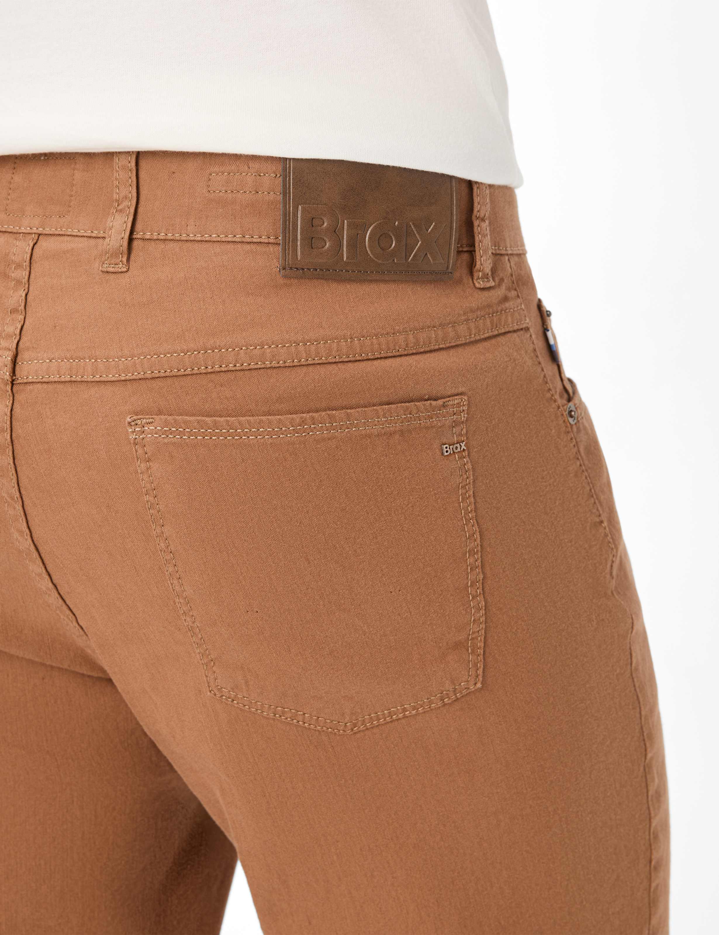Herren Style COOPER Braun Regular Fit Detail 2