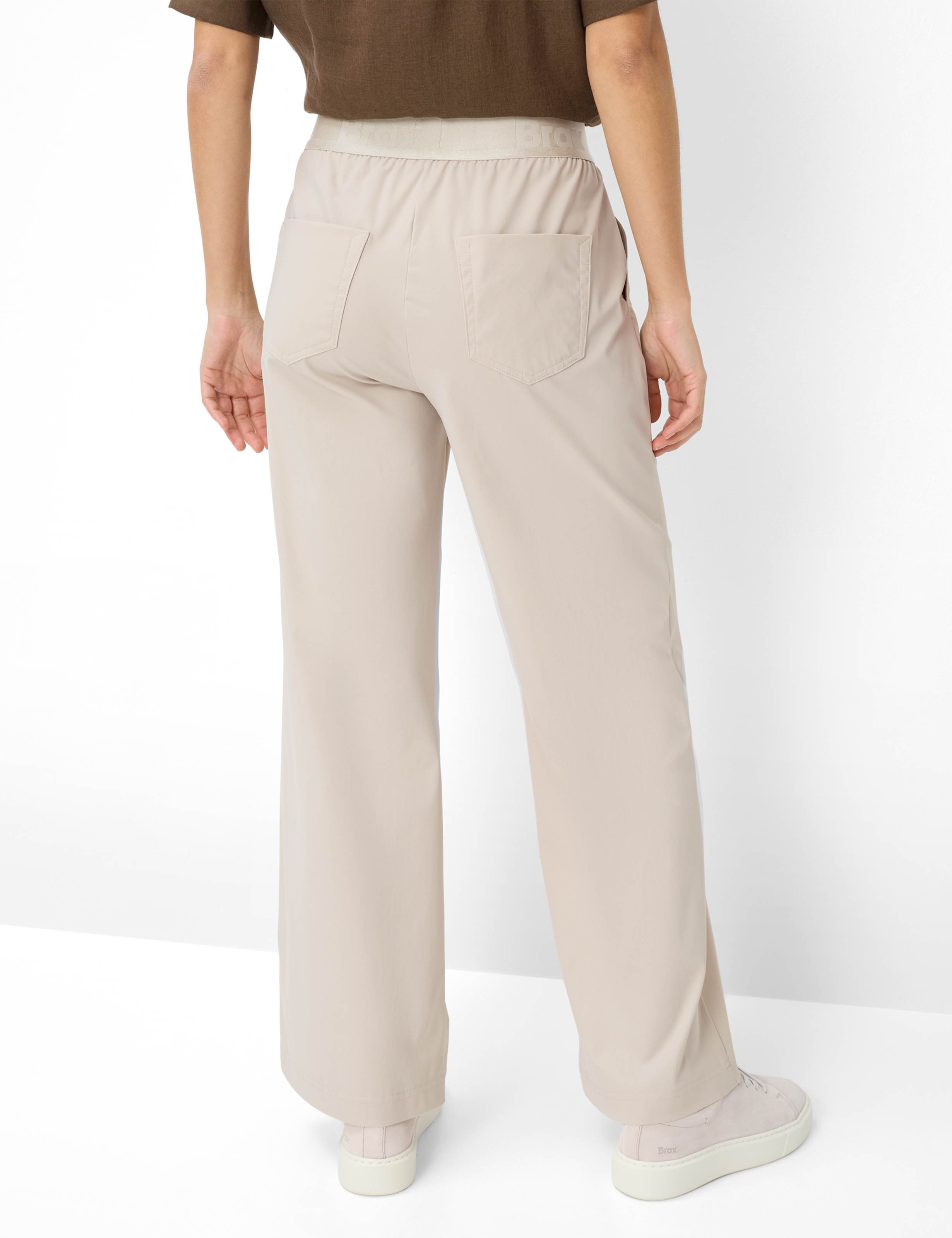 Shades of Beige, Women, Style MAINE, MODEL_RUECK_ISHOP