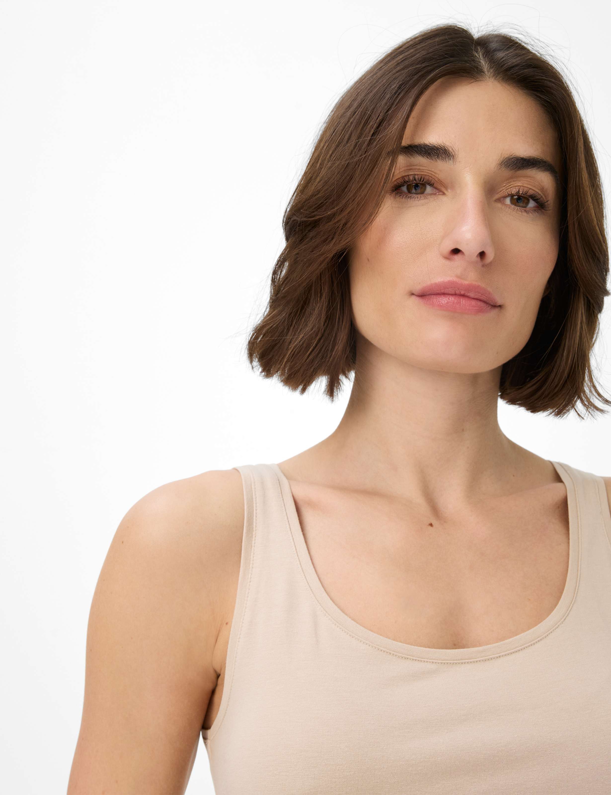 Femme Style SILVY Beige  Détail 2