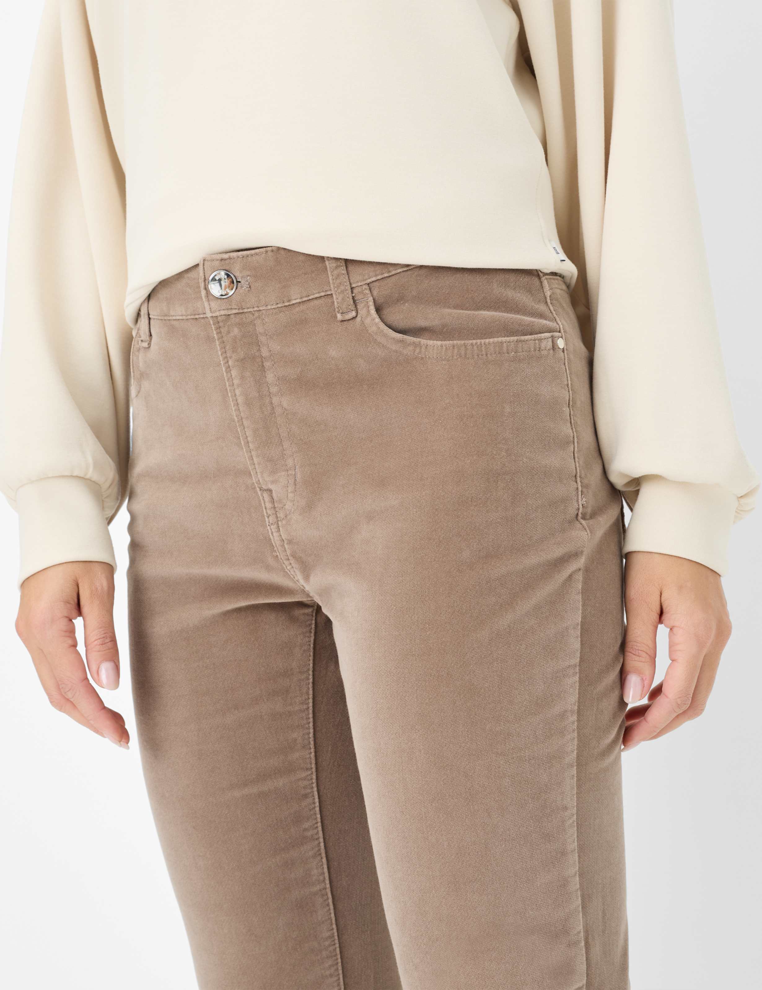 Damen Style MARY Hellbraun Regular Fit Detail 2
