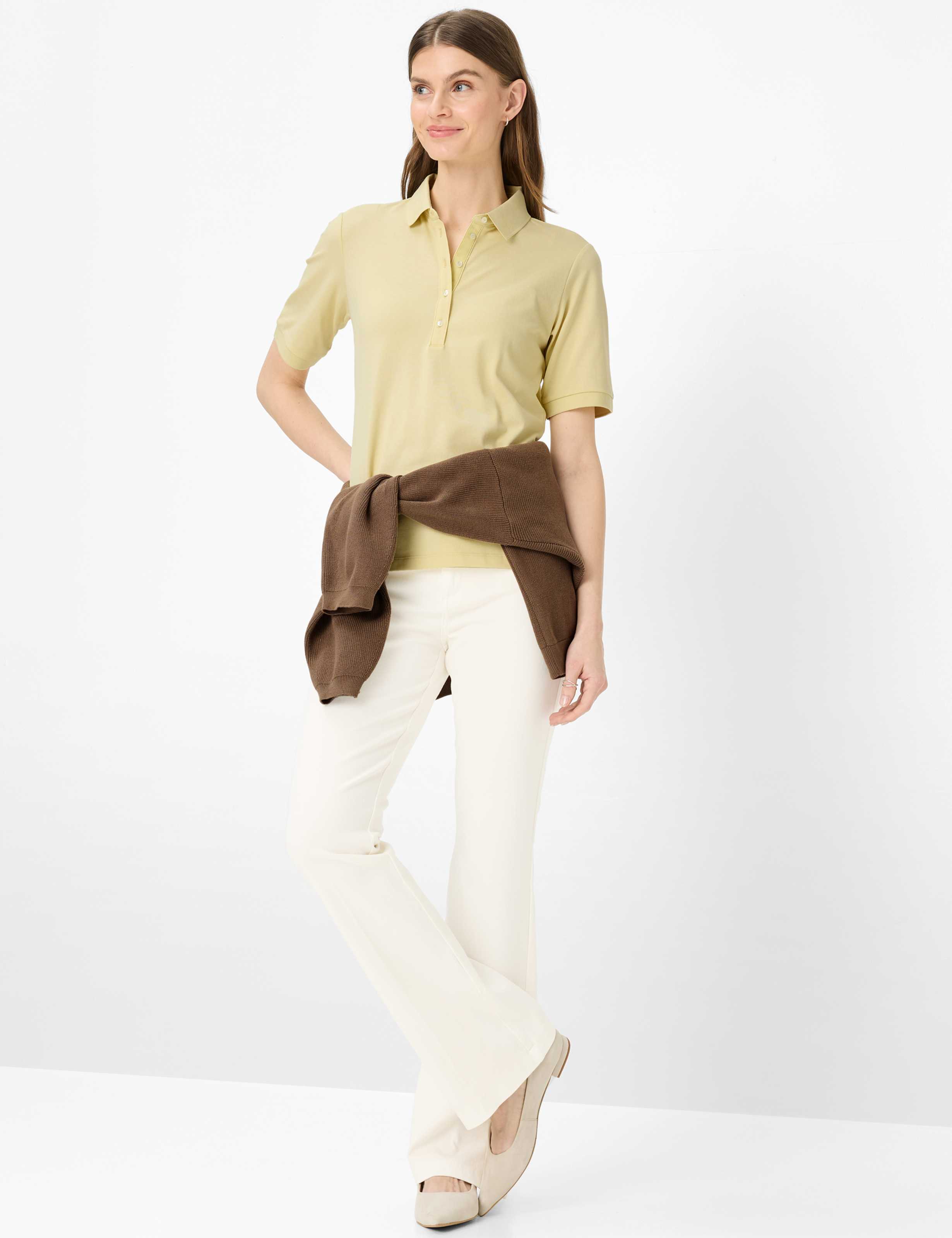 Femme Style CLEO Jaune Clair  Tenue du mannequin