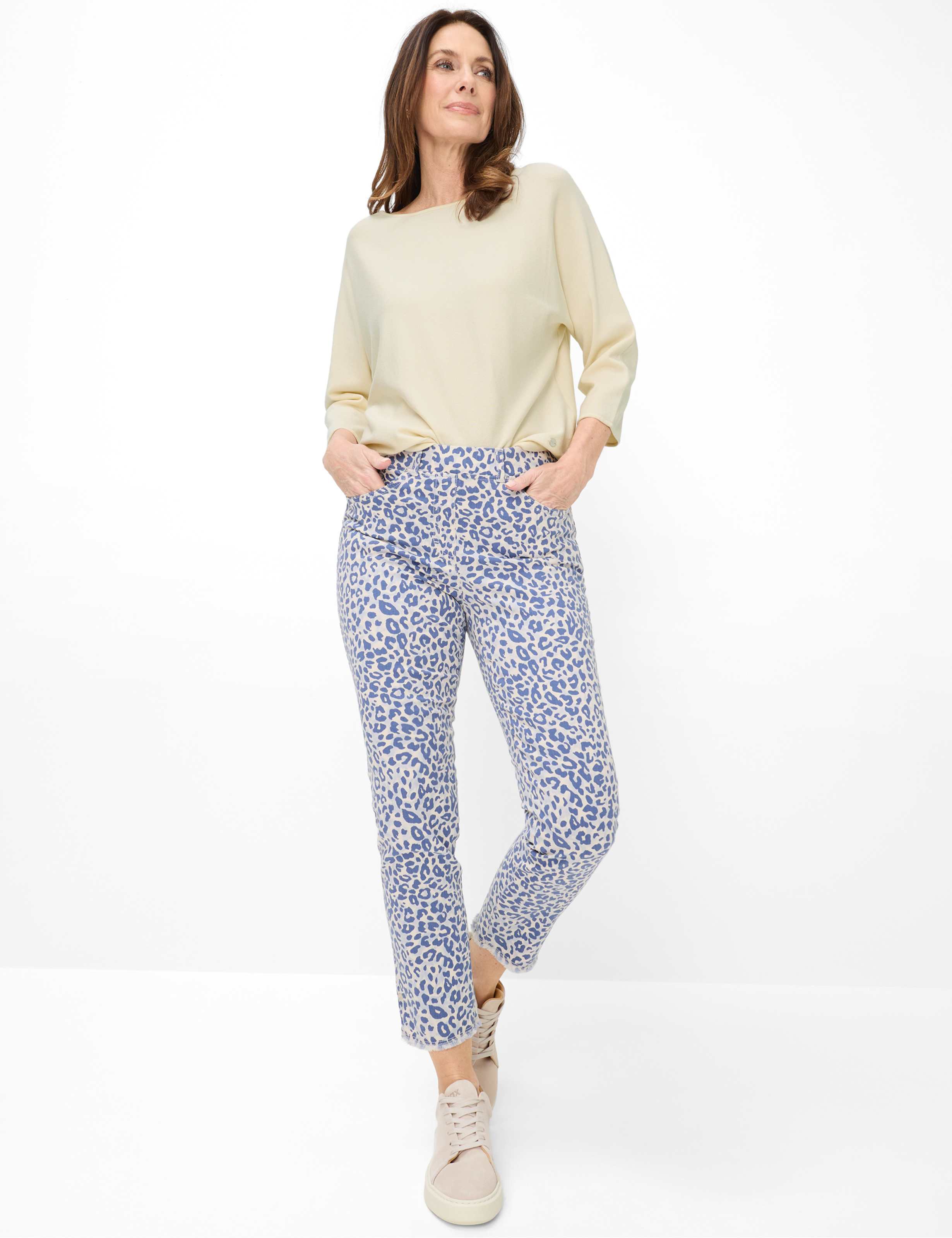 Damen Style LAVINA FRINGE Blau Super Slim Fit Model Outfit