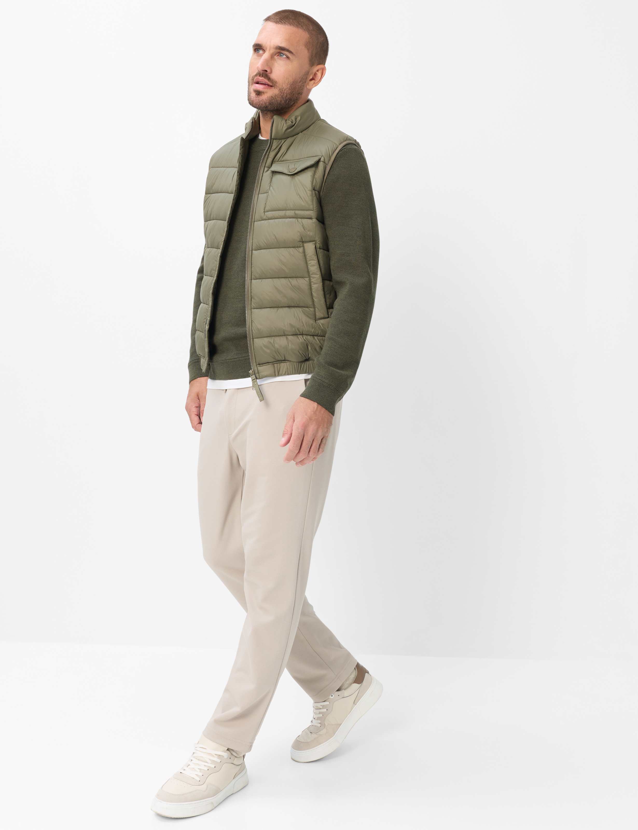 Men Style ROY Dark Green  Model Outfit