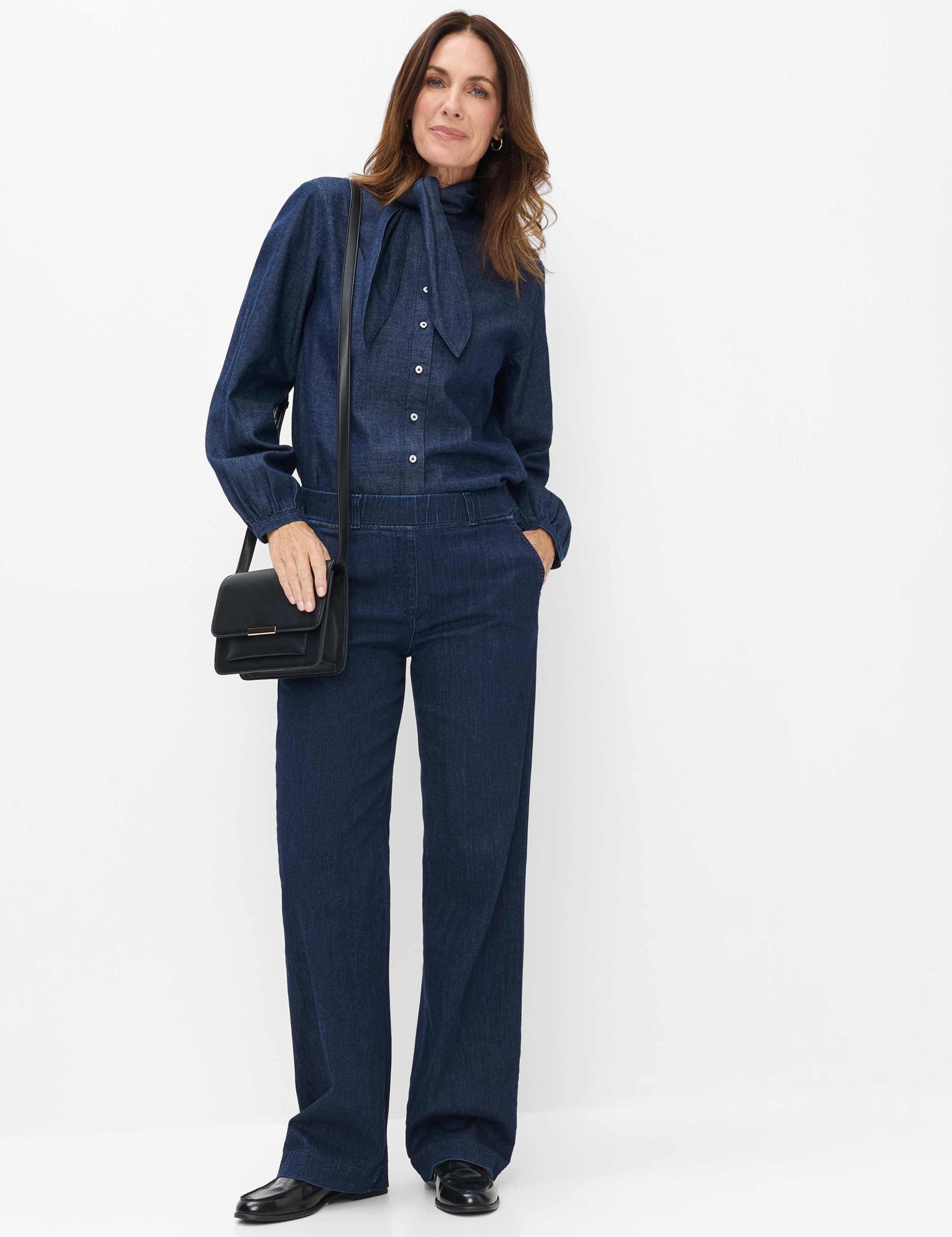 Femme Style PAM FLARED Denim Bleu Foncé  Tenue du mannequin