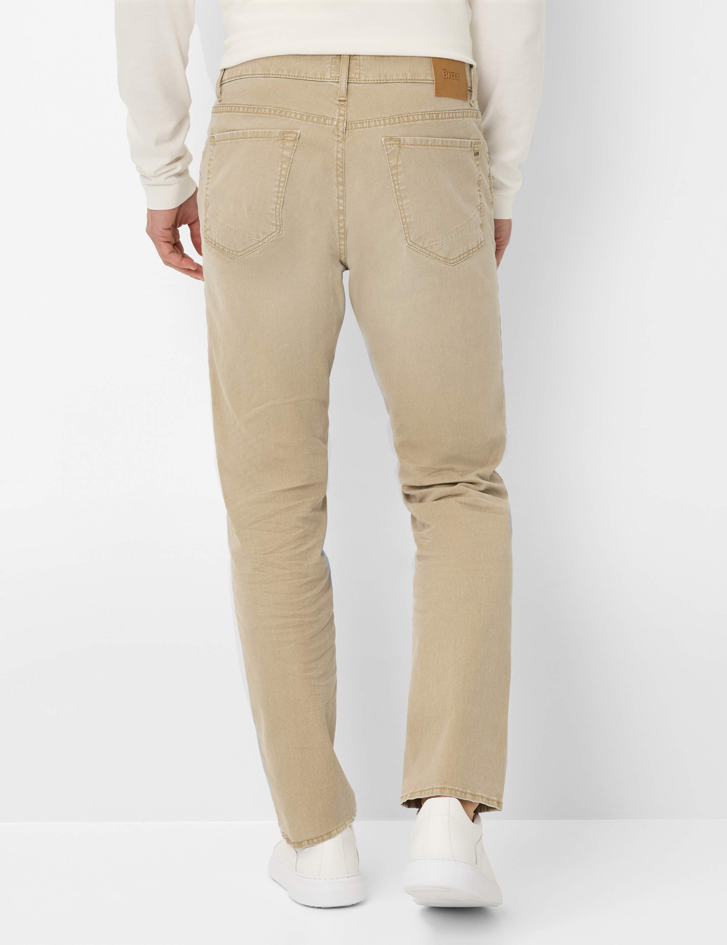 Men Style CHUCK Denim Beige Modern Fit Model back