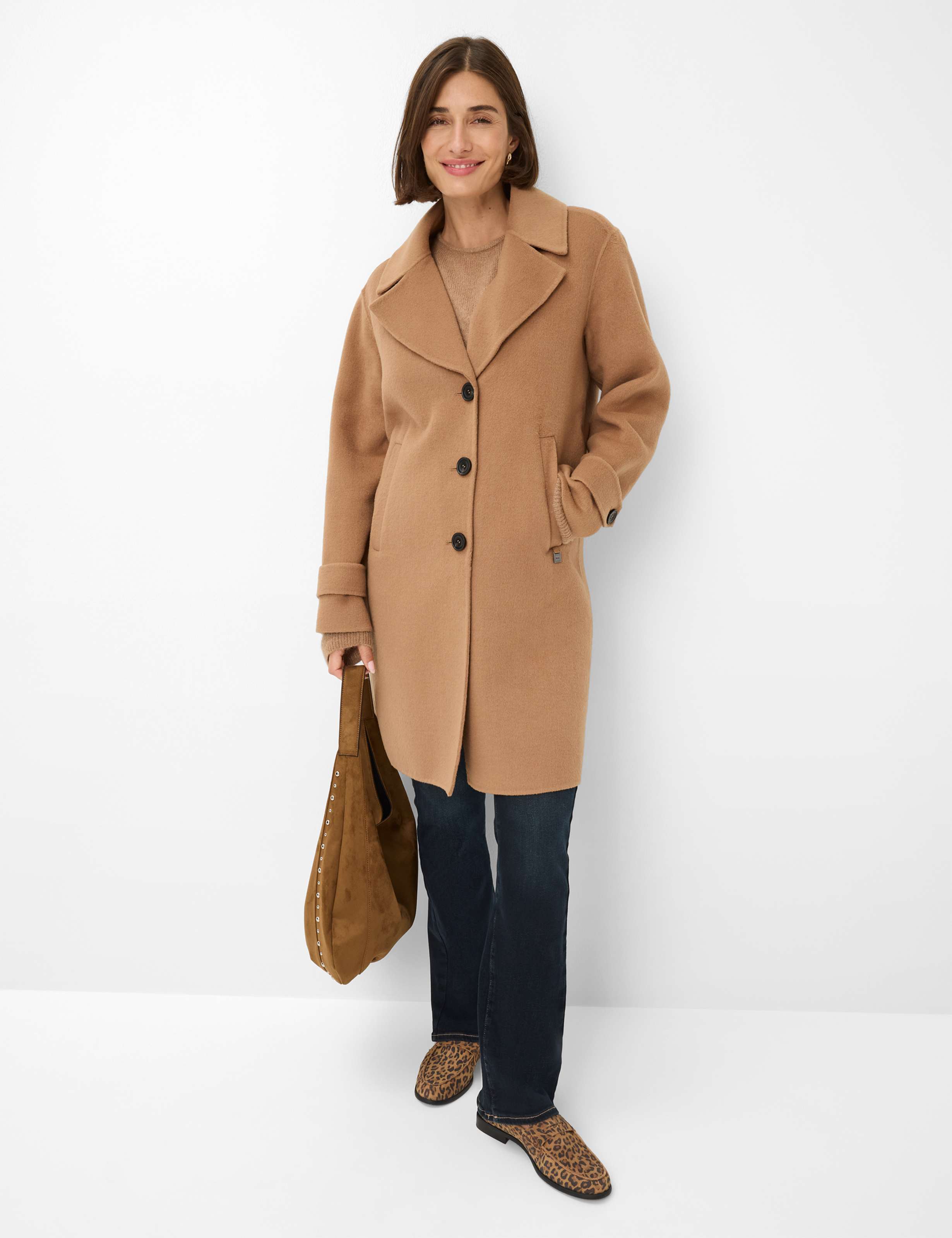 Dames Style LONDON Beige  Model outfit