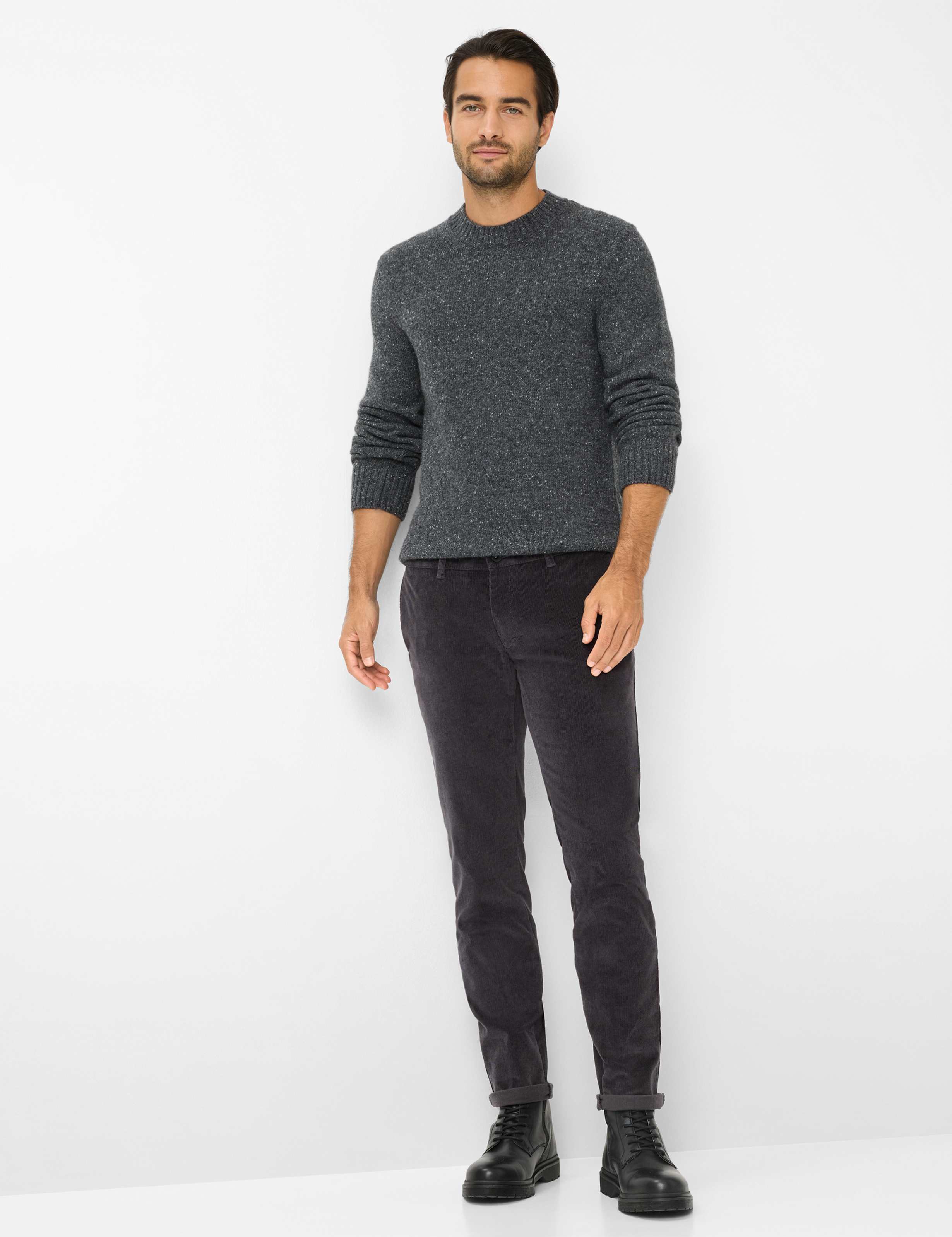 Men Style SILVIO Dark Gray Slim Fit Model Outfit