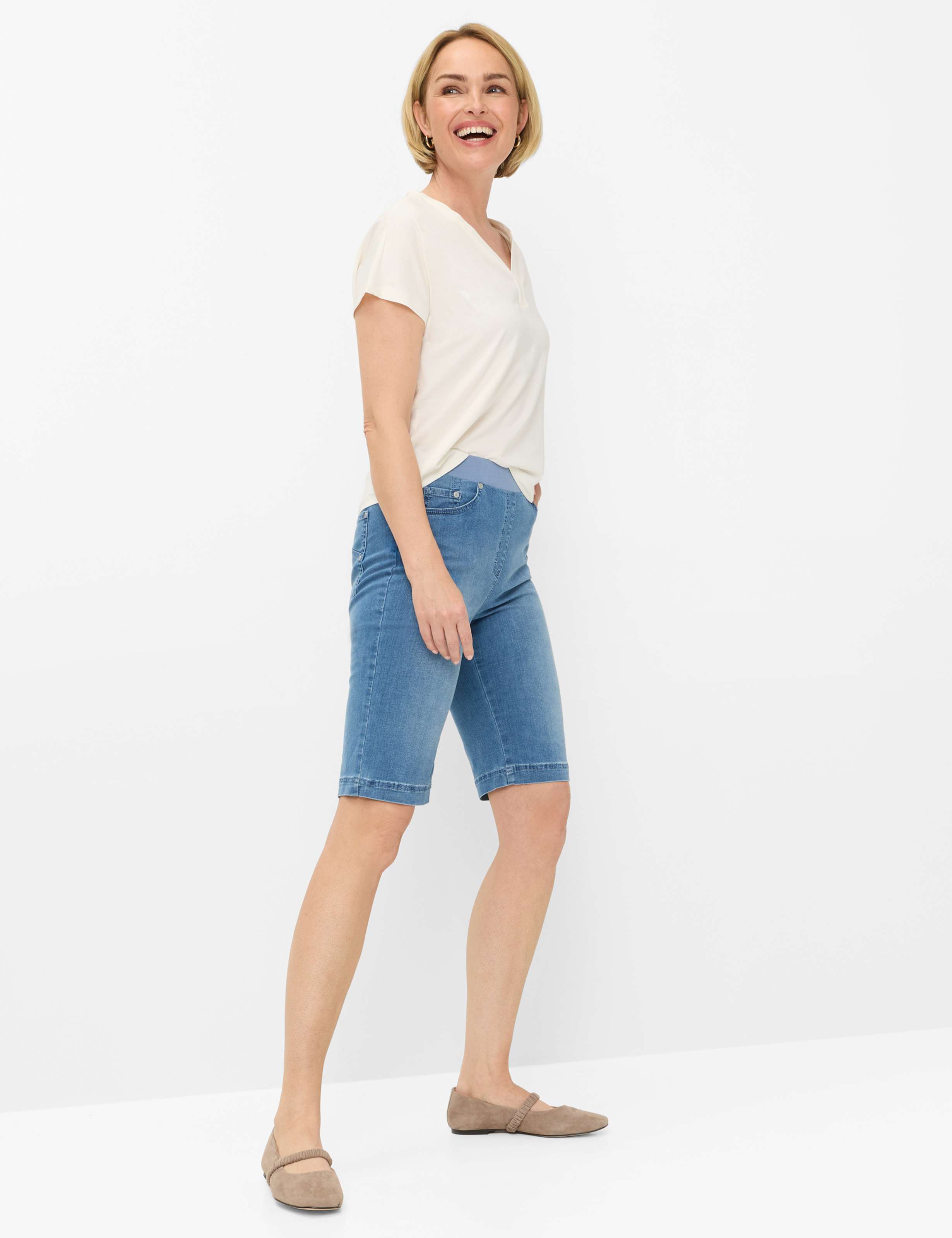 Dames Style PAMINA BERMUDA Denim Blauw Slim Fit Model outfit