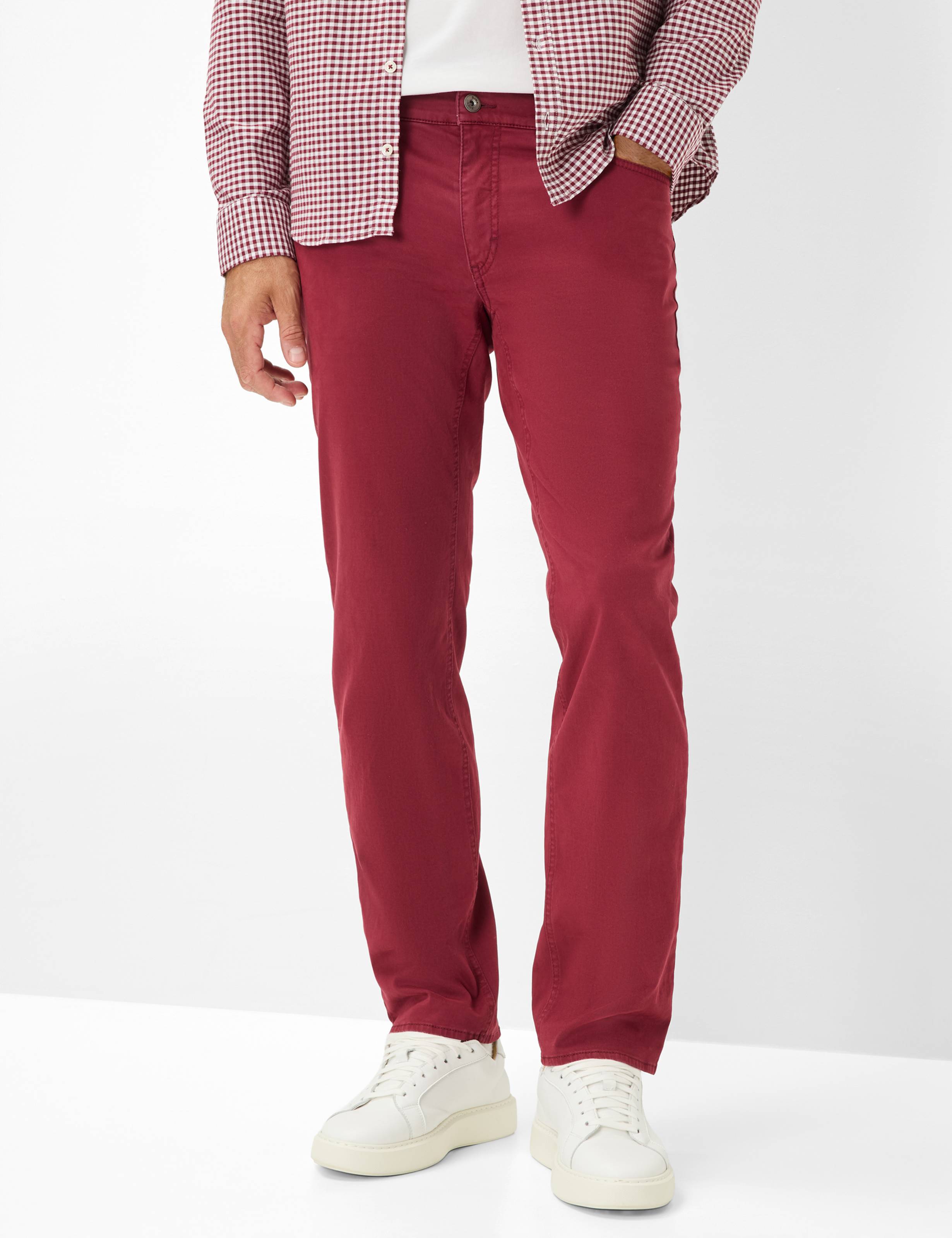 Homme Style COOPER Rouge Foncé Regular Fit Devant mannequin
