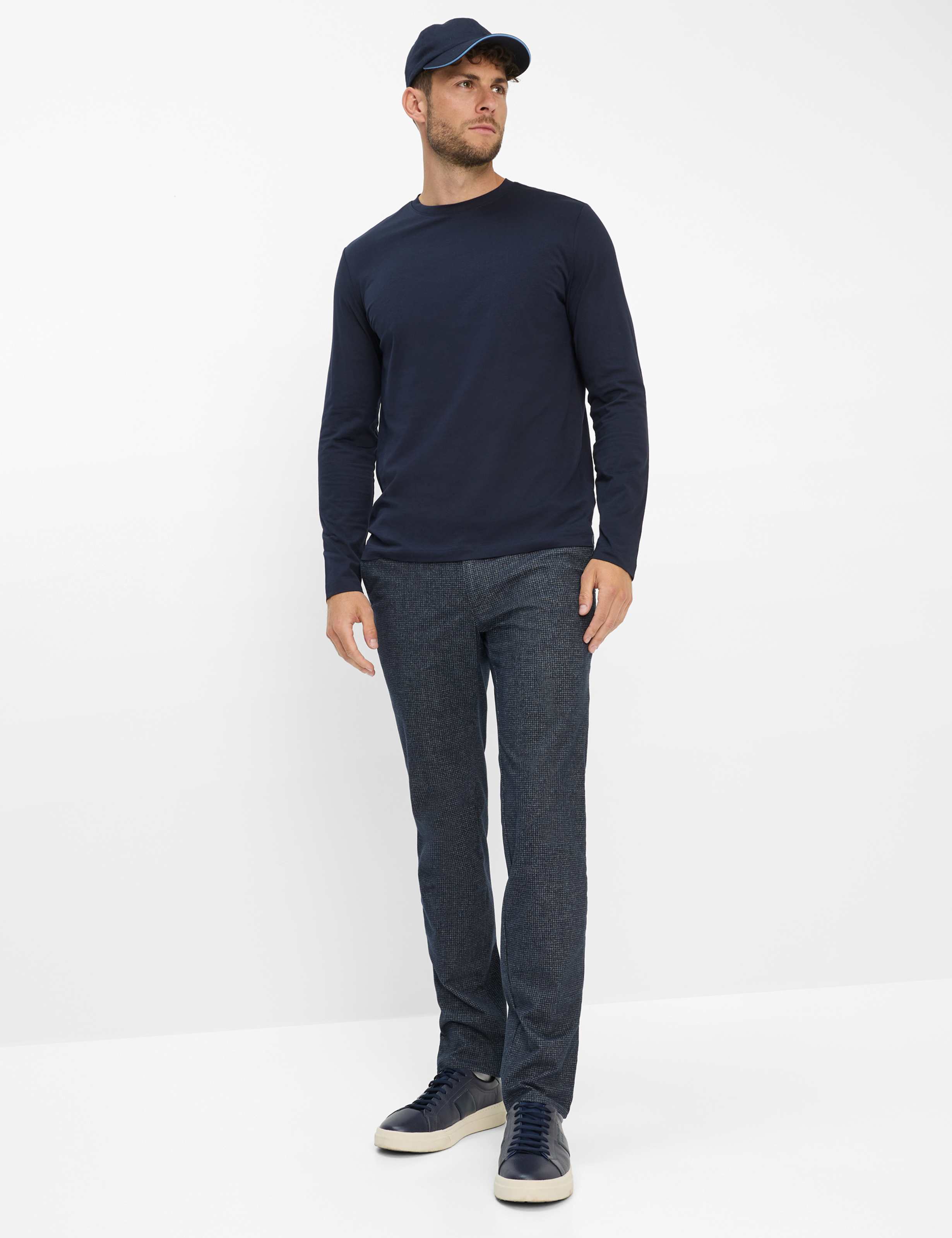 Herre Style TIMON Mørkeblå  Model Outfit