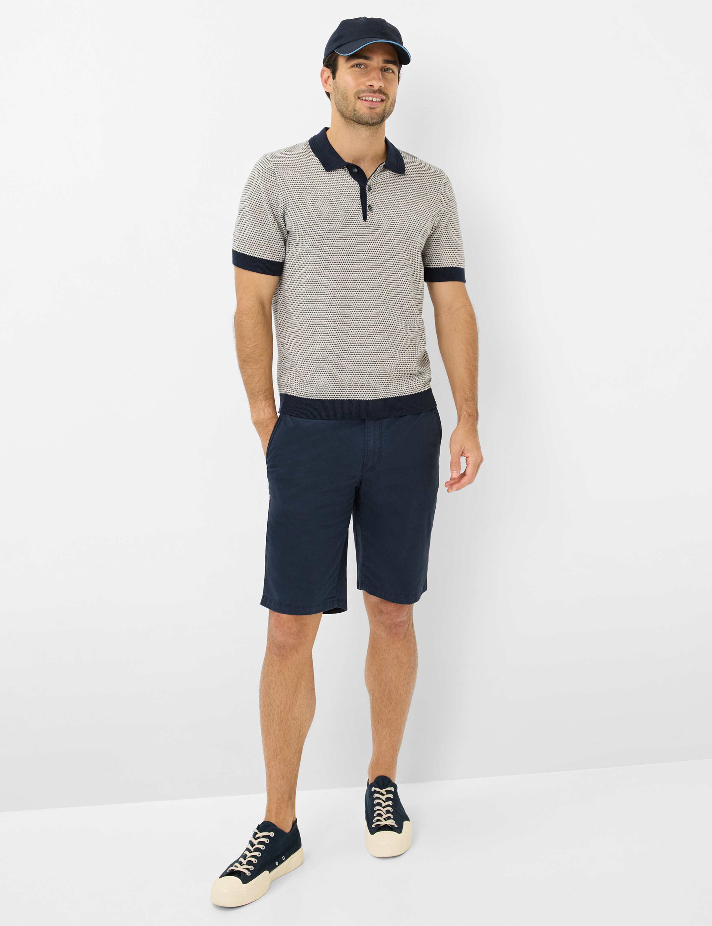 Men Style BARI Dark Blue Regular Fit Model Outfit