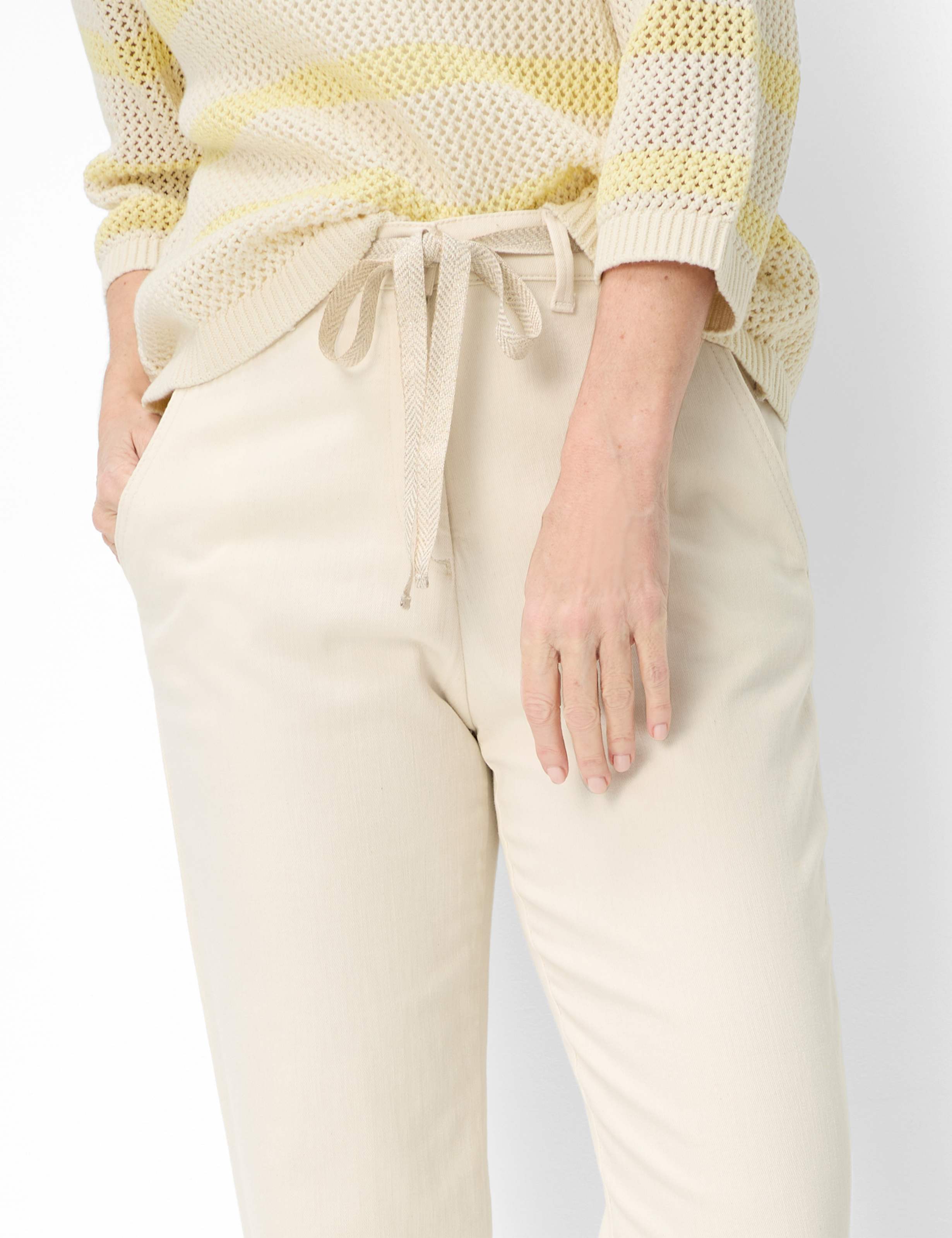 Damen Style CARRIE Denim Cremeweiß Comfort Plus Fit Detail 1